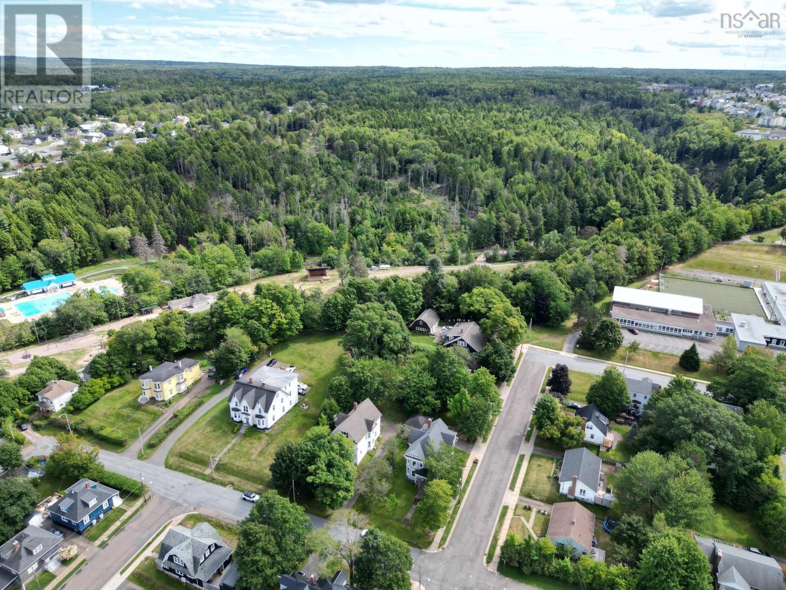8 Lansdoon Place, Truro, Nova Scotia  B2N 2G1 - Photo 28 - 202522474