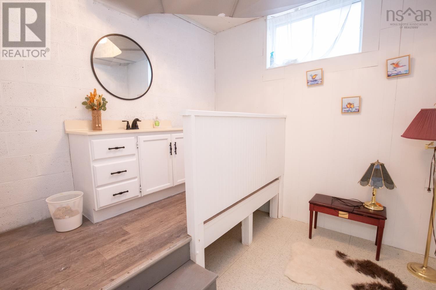 A 110 Salmon River Road, Valley, Nova Scotia  B6L 2S5 - Photo 8 - 202522493