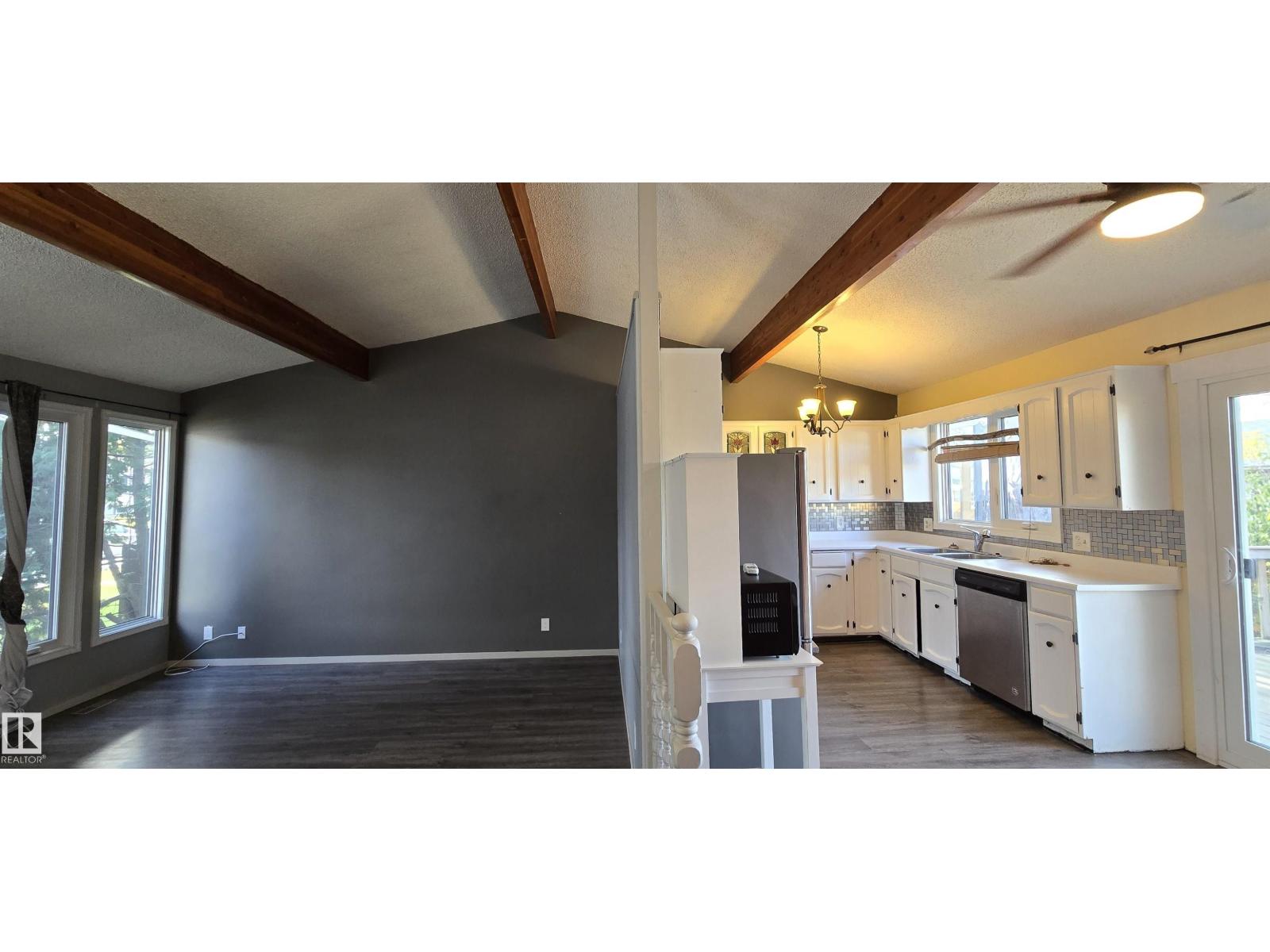 1736 61 St Nw Nw, Edmonton, Alberta  T6L 1N2 - Photo 8 - E4455568