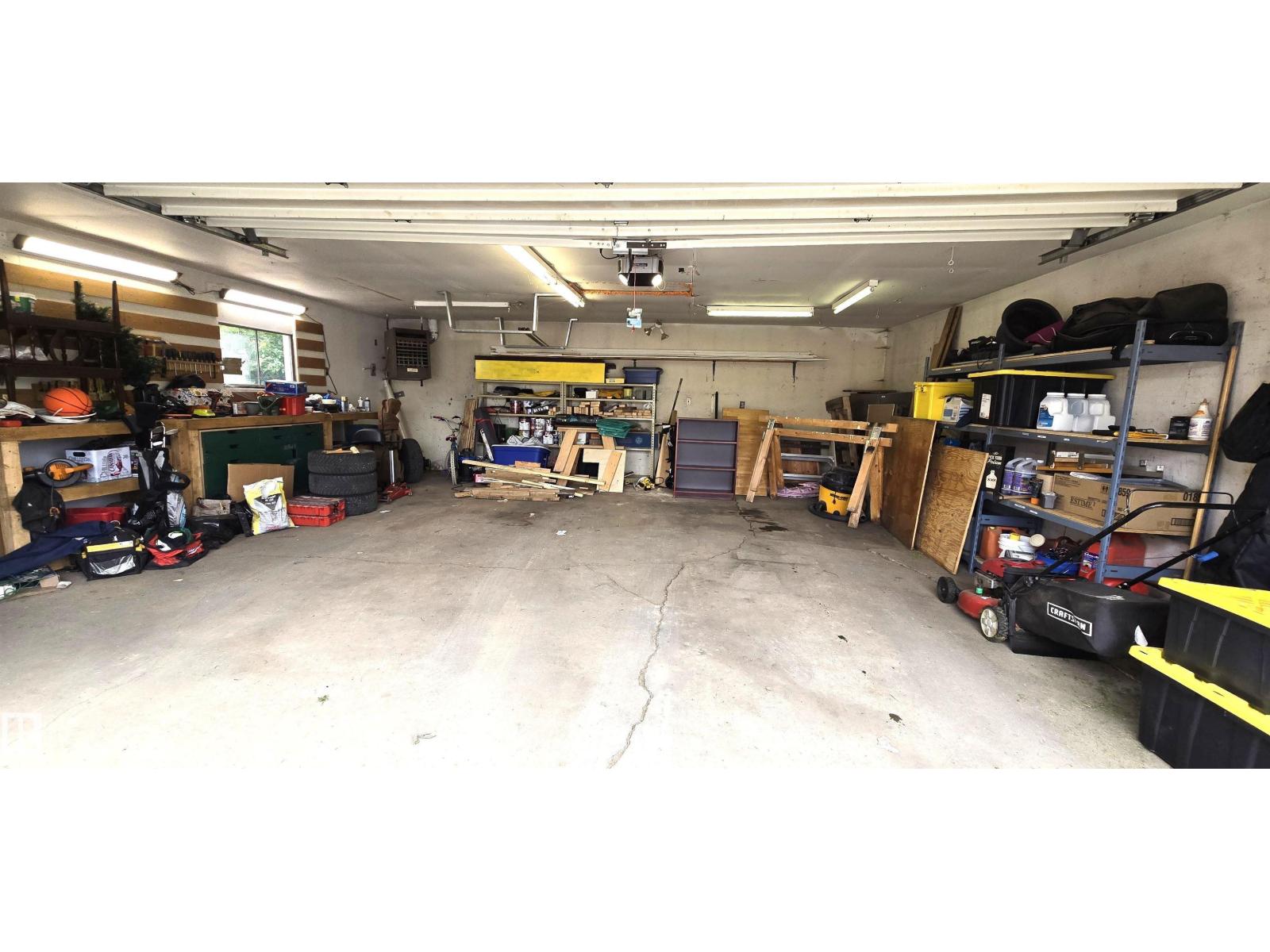 1736 61 St Nw Nw, Edmonton, Alberta  T6L 1N2 - Photo 3 - E4455568