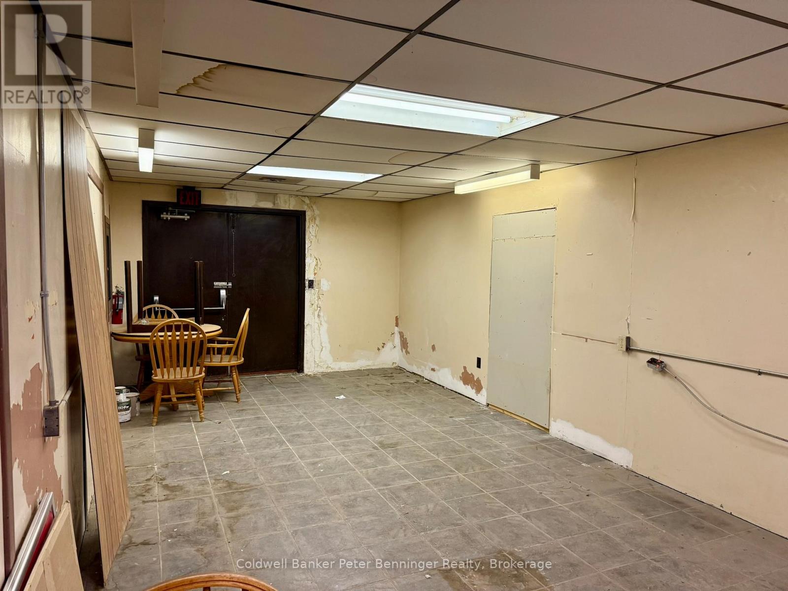 2 - 190 Elizabeth Street E, West Grey, Ontario  N0G 1R0 - Photo 6 - X12481141