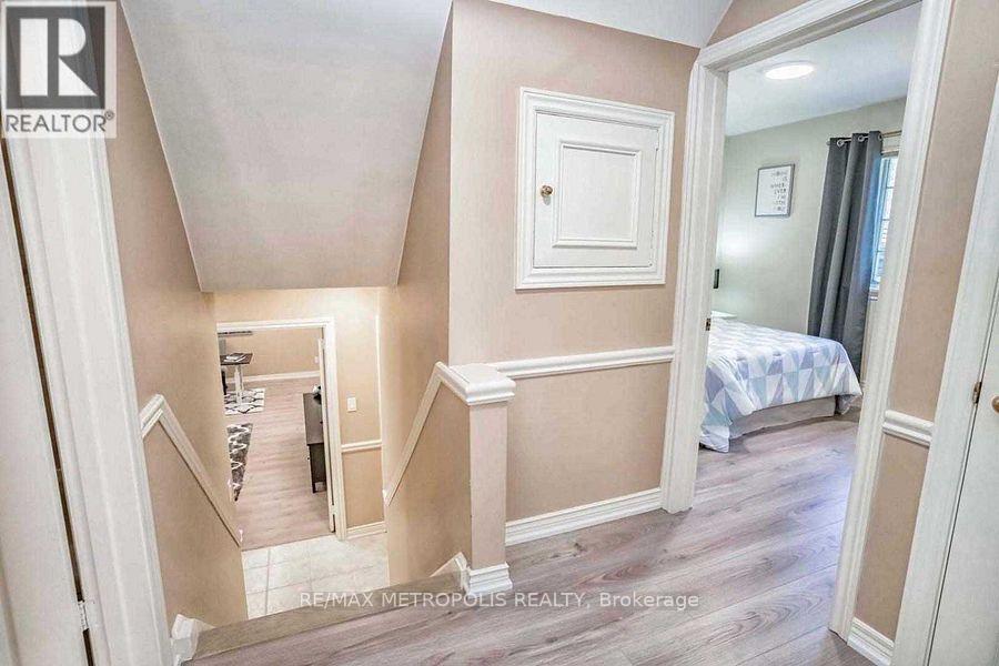 14 Strathroy Crescent, Markham, Ontario  L3P 2E6 - Photo 20 - N12481002