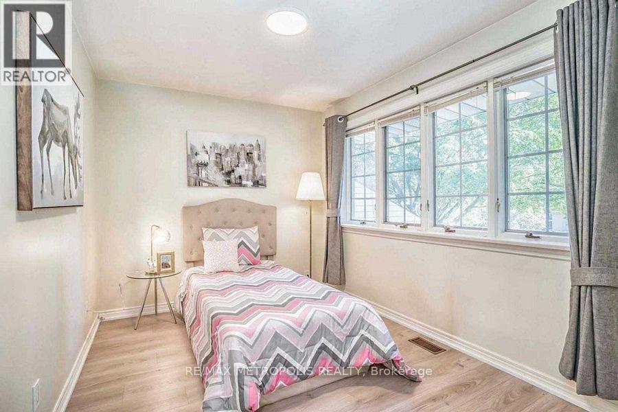 14 Strathroy Crescent, Markham, Ontario  L3P 2E6 - Photo 24 - N12481002