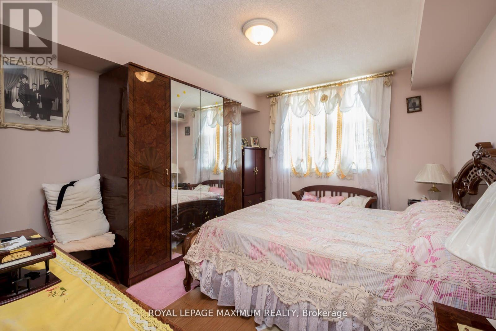 408 - 2506 Rutherford Road, Vaughan, Ontario  L4K 5N4 - Photo 15 - N12481023