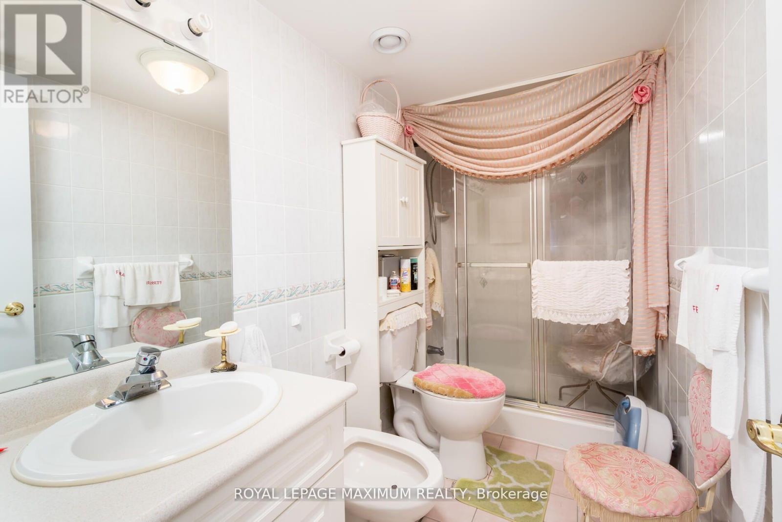 408 - 2506 Rutherford Road, Vaughan, Ontario  L4K 5N4 - Photo 17 - N12481023