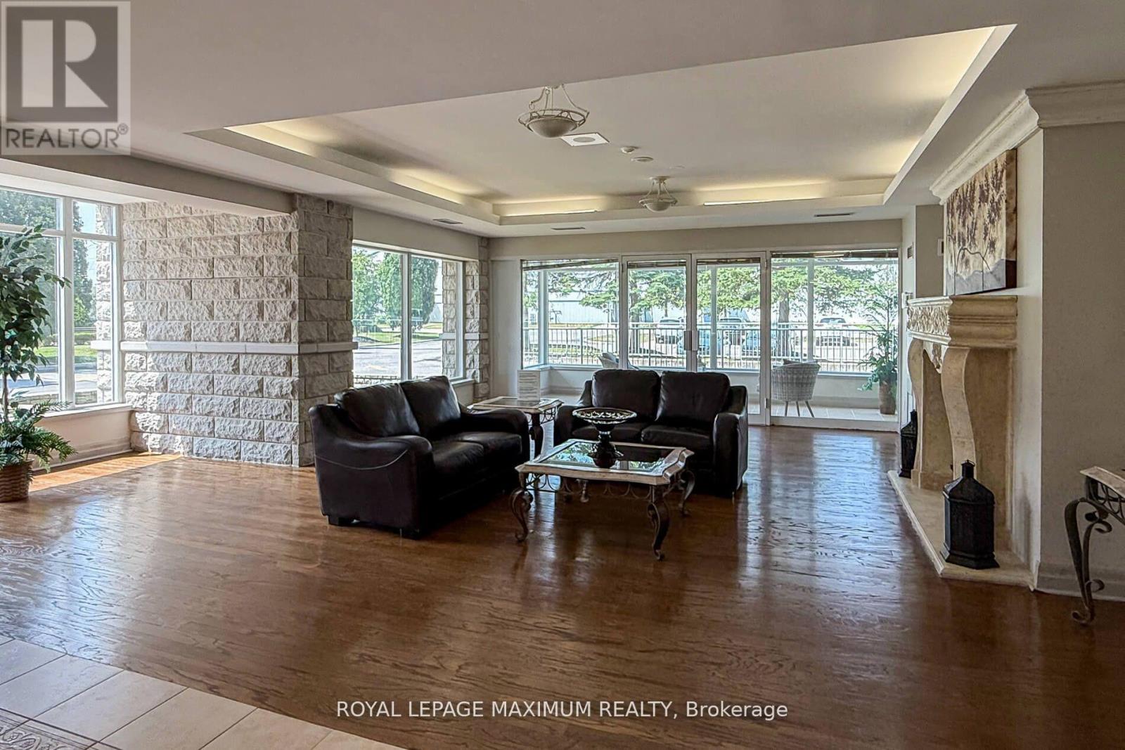 408 - 2506 Rutherford Road, Vaughan, Ontario  L4K 5N4 - Photo 5 - N12481023