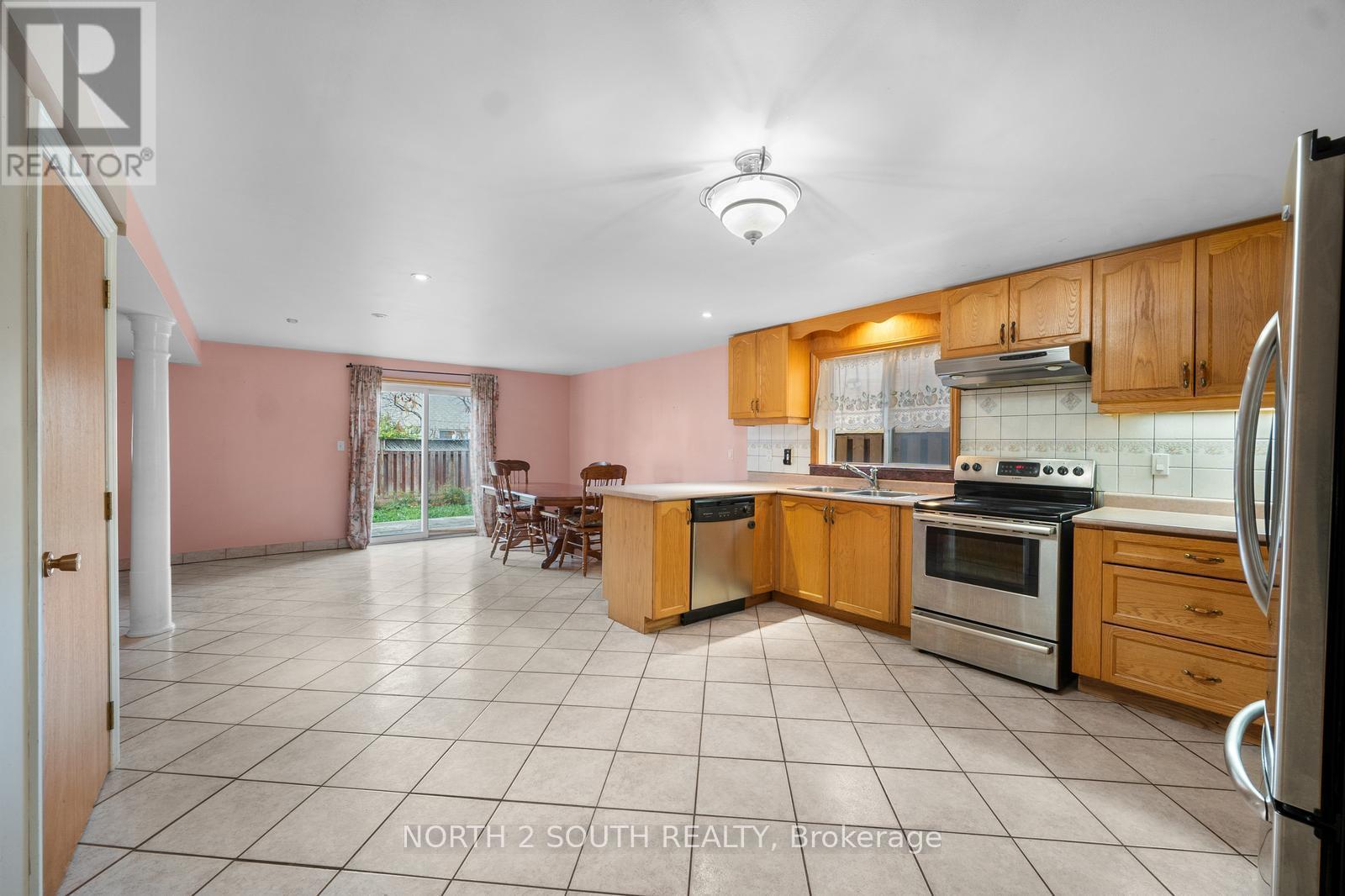 46 Silverado Trail, Vaughan, Ontario  L4H 1W3 - Photo 28 - N12481057