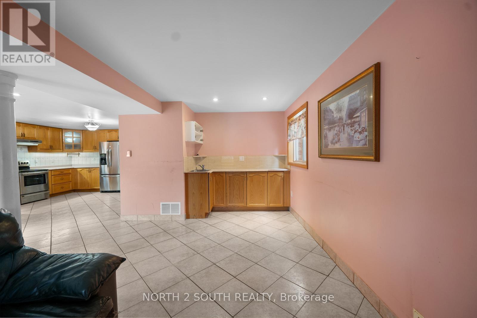 46 Silverado Trail, Vaughan, Ontario  L4H 1W3 - Photo 35 - N12481057