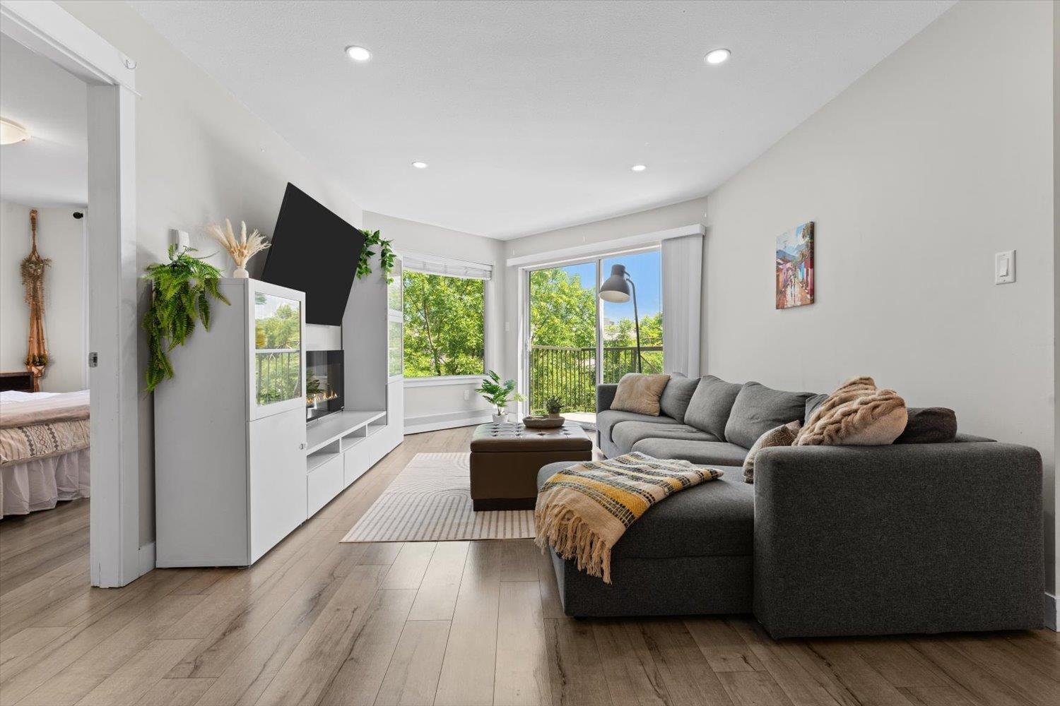 306 32725 George Ferguson Way, Abbotsford, British Columbia  V2T 5M5 - Photo 5 - R3061682