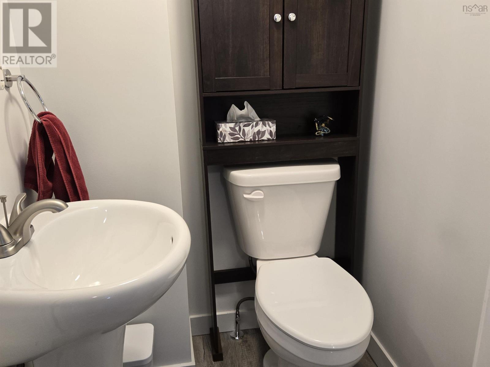 2005 East Prince Street, Salmon River, Nova Scotia  B2N 1K2 - Photo 11 - 202515202