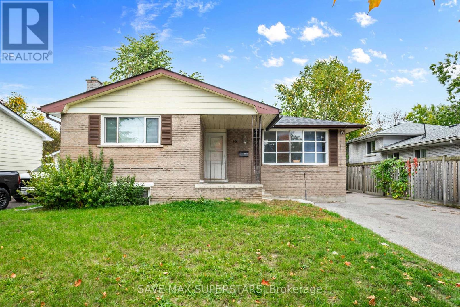 DUPLEX - 35 BERNICK DRIVE, Barrie, Ontario