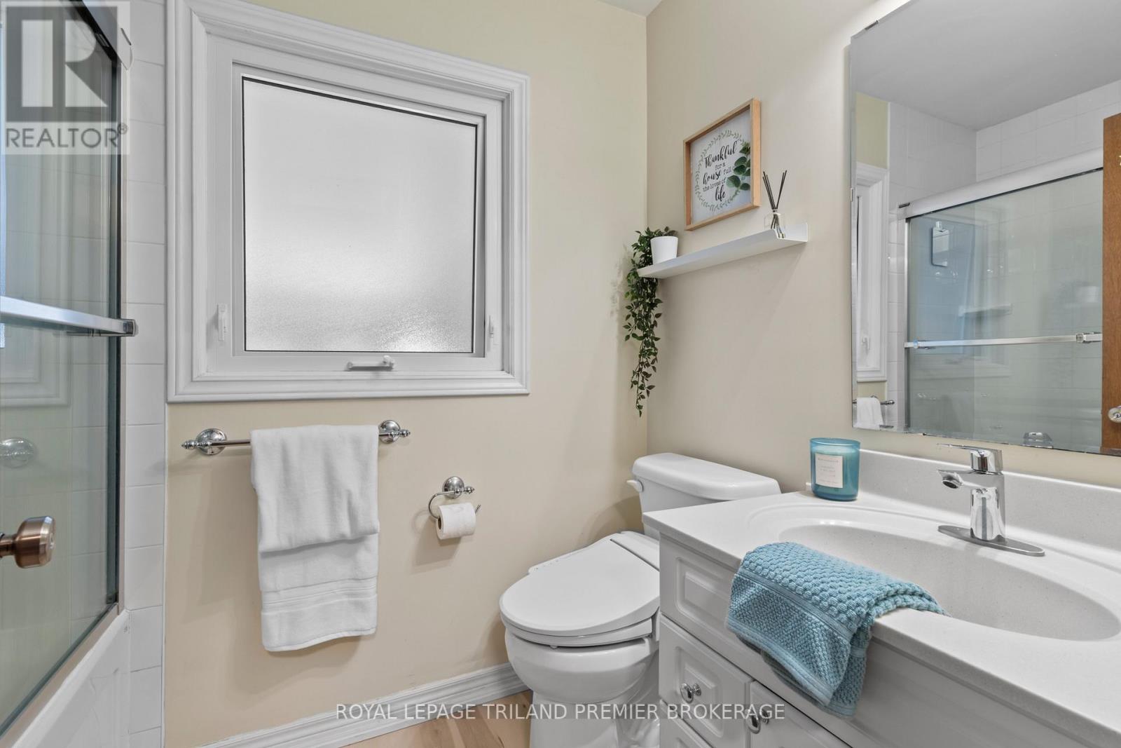28 Elworthy Avenue, London South, Ontario  N6C 2M2 - Photo 17 - X12481098