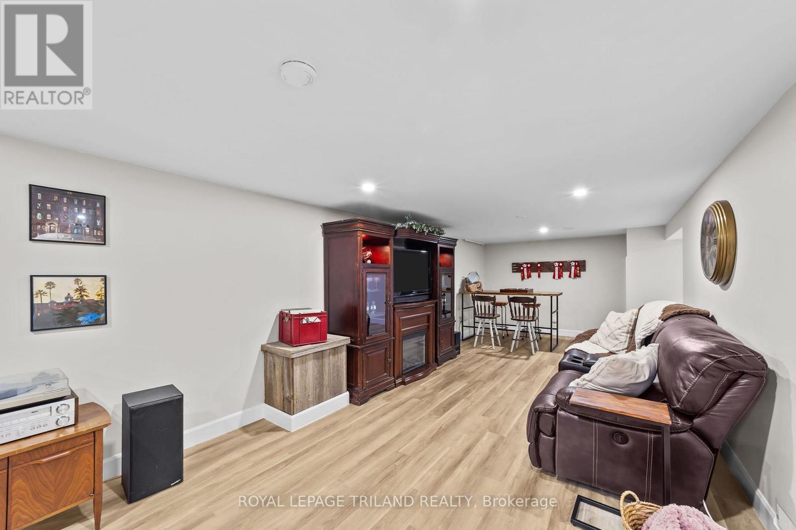 202 Appin Road, Southwest Middlesex, Ontario  N0L 1M0 - Photo 19 - X12481159