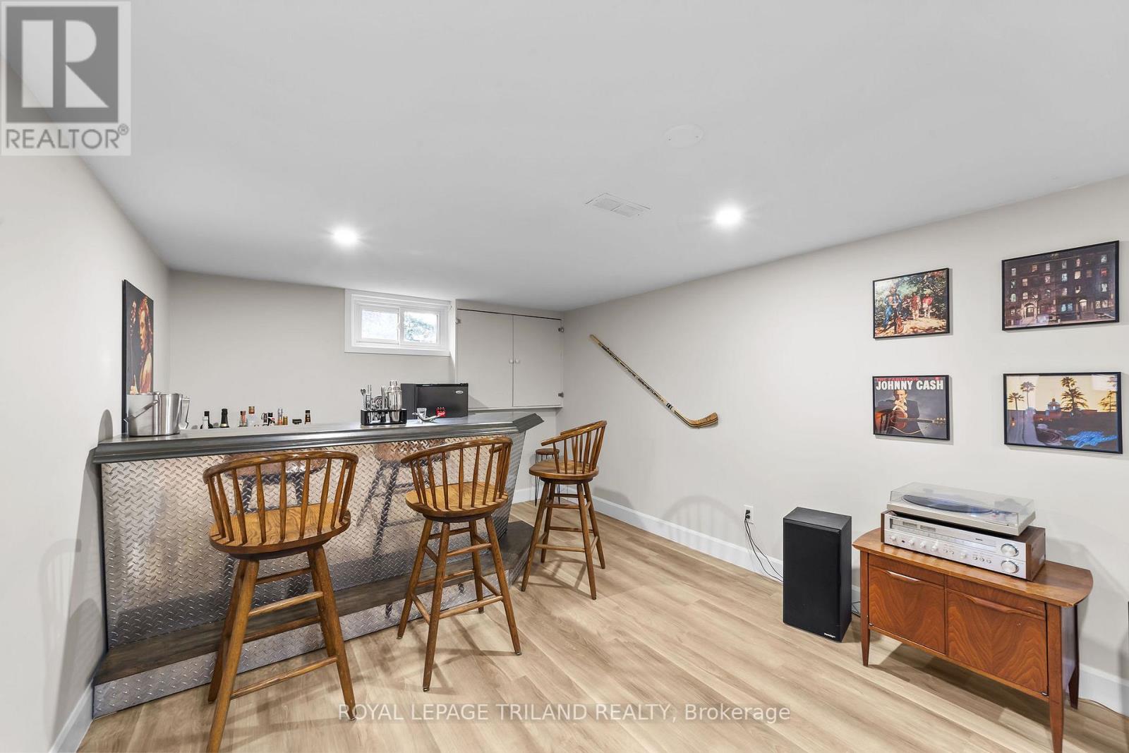 202 Appin Road, Southwest Middlesex, Ontario  N0L 1M0 - Photo 20 - X12481159