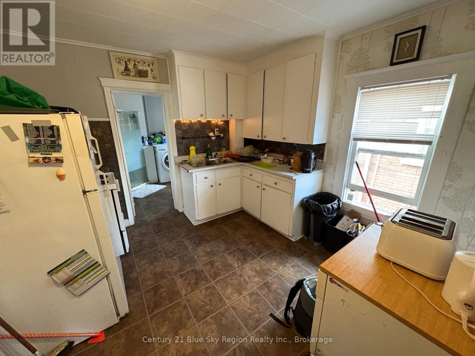 353 Regina Street, North Bay, Ontario  P1B 2J7 - Photo 8 - X12475397