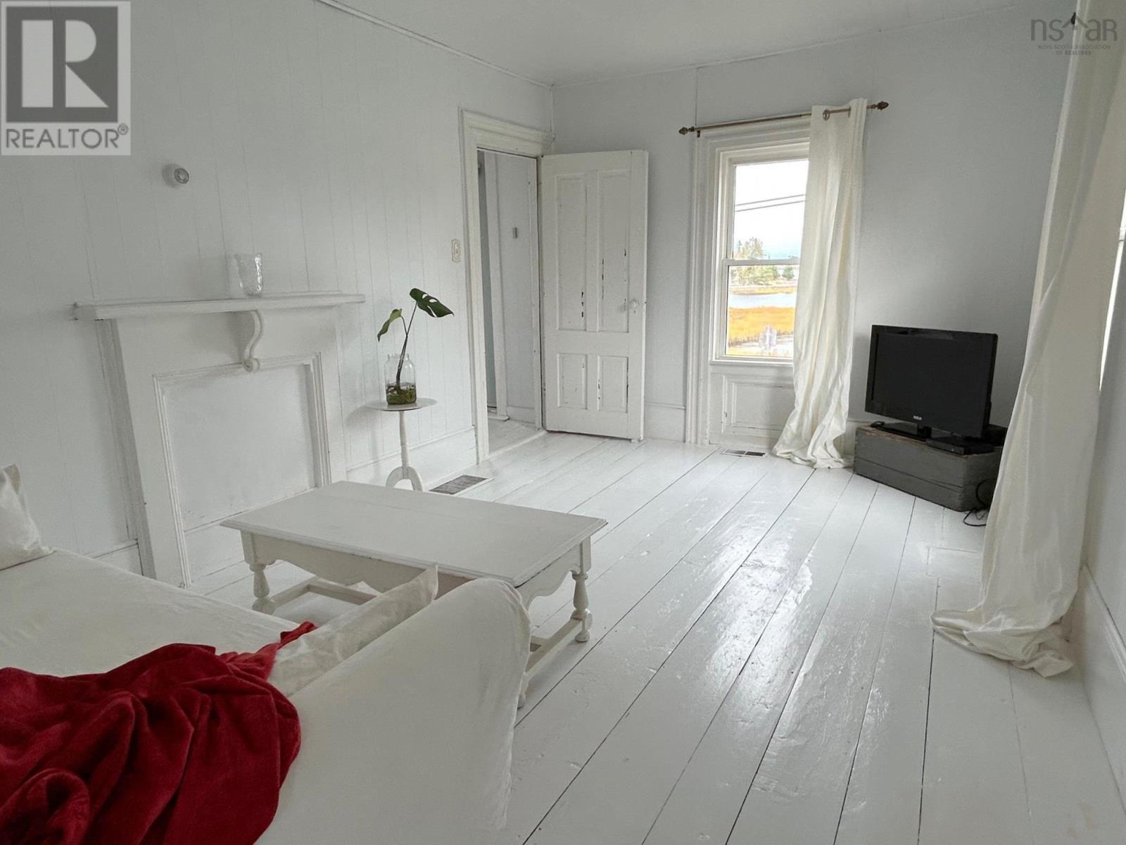 210 Martins Point Road, Martins Point, Nova Scotia  B0J 2E0 - Photo 10 - 202526285