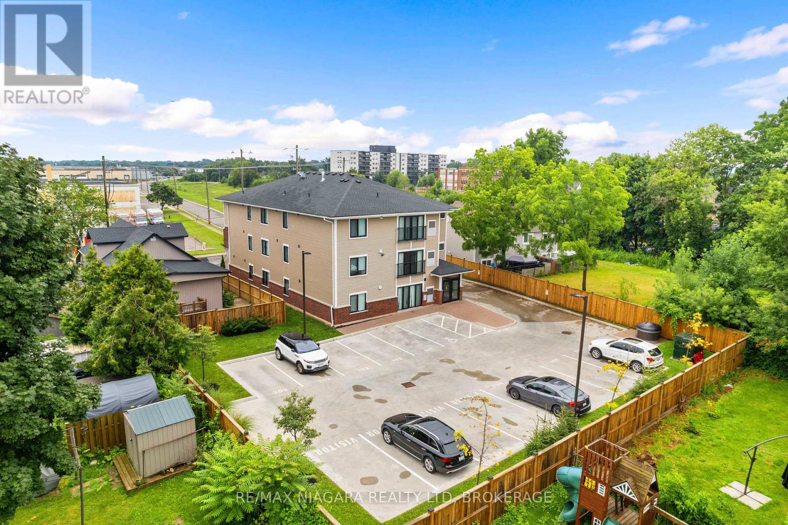 103 - 63 Vine Street S, St. Catharines, Ontario  L2R 3X9 - Photo 18 - X12481130