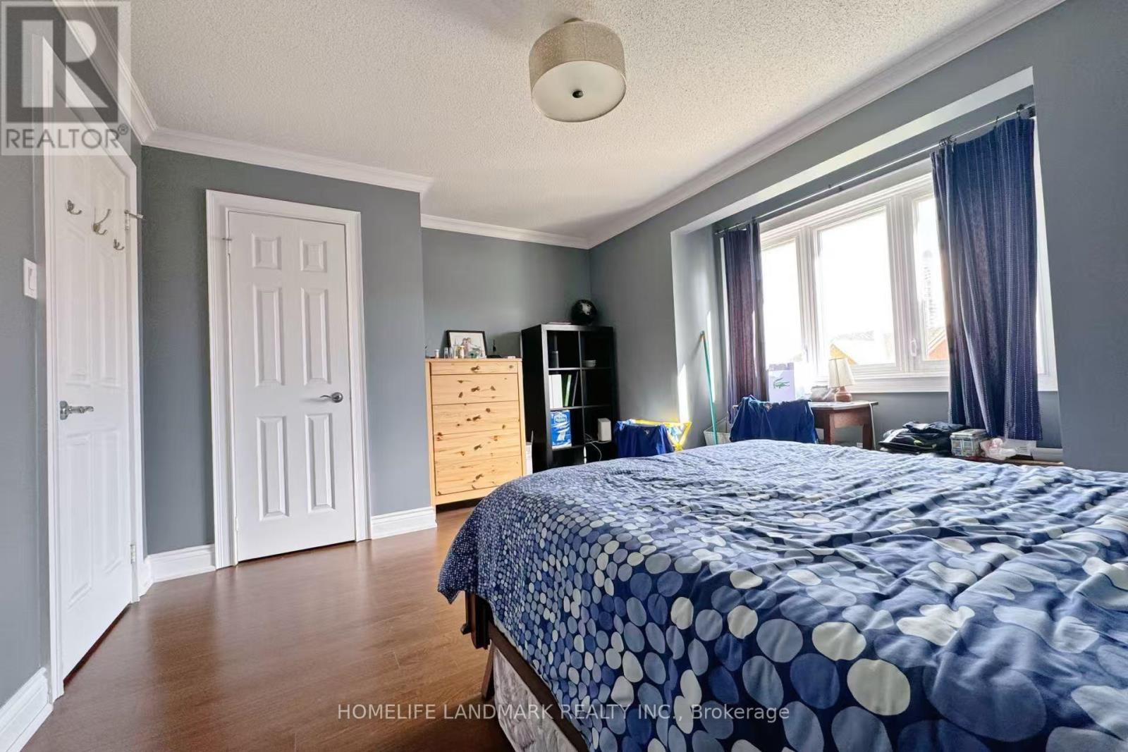 54 Bluewater Court, Toronto, Ontario  M8V 4A9 - Photo 13 - W12481005
