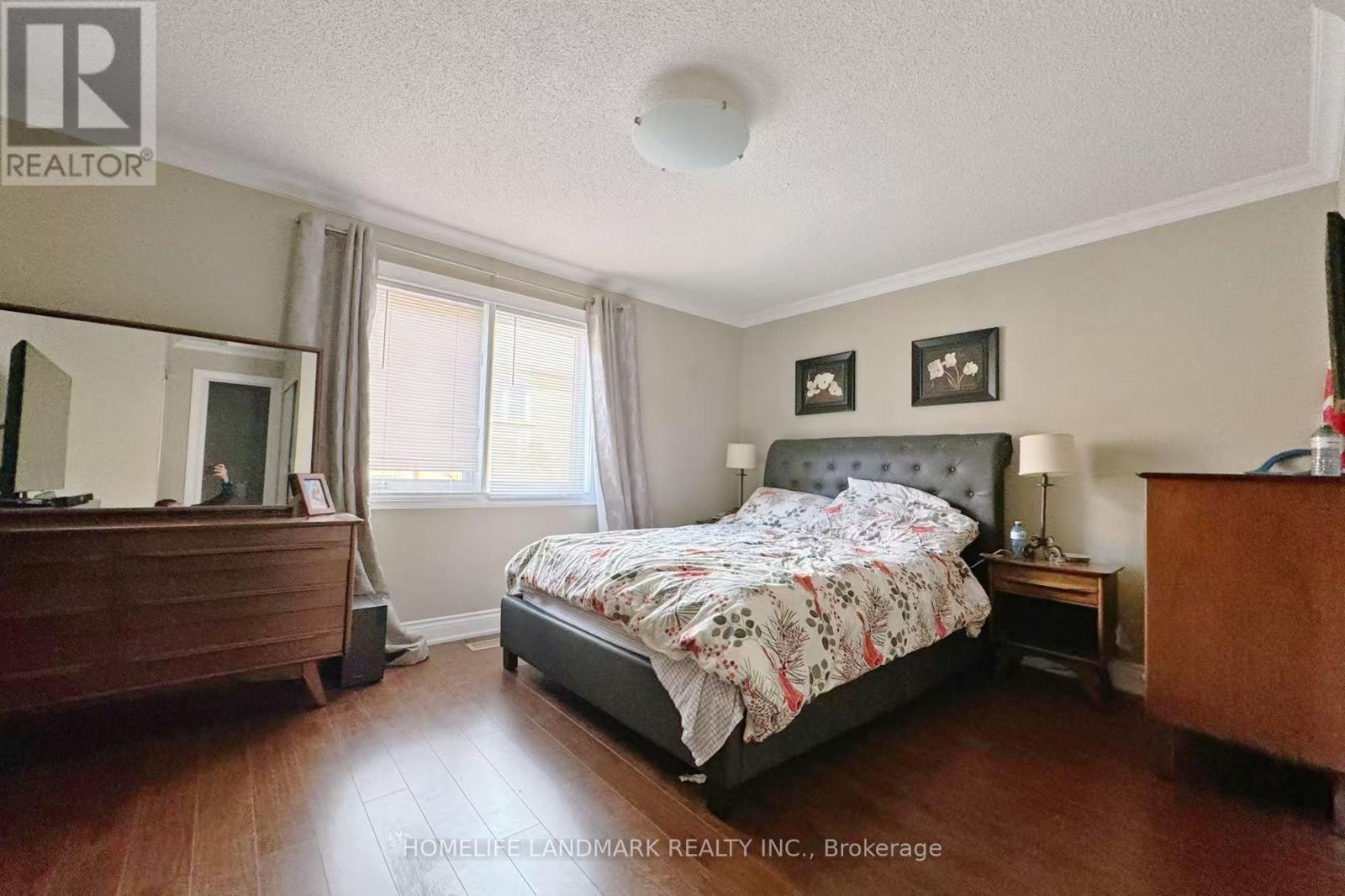 54 Bluewater Court, Toronto, Ontario  M8V 4A9 - Photo 15 - W12481005