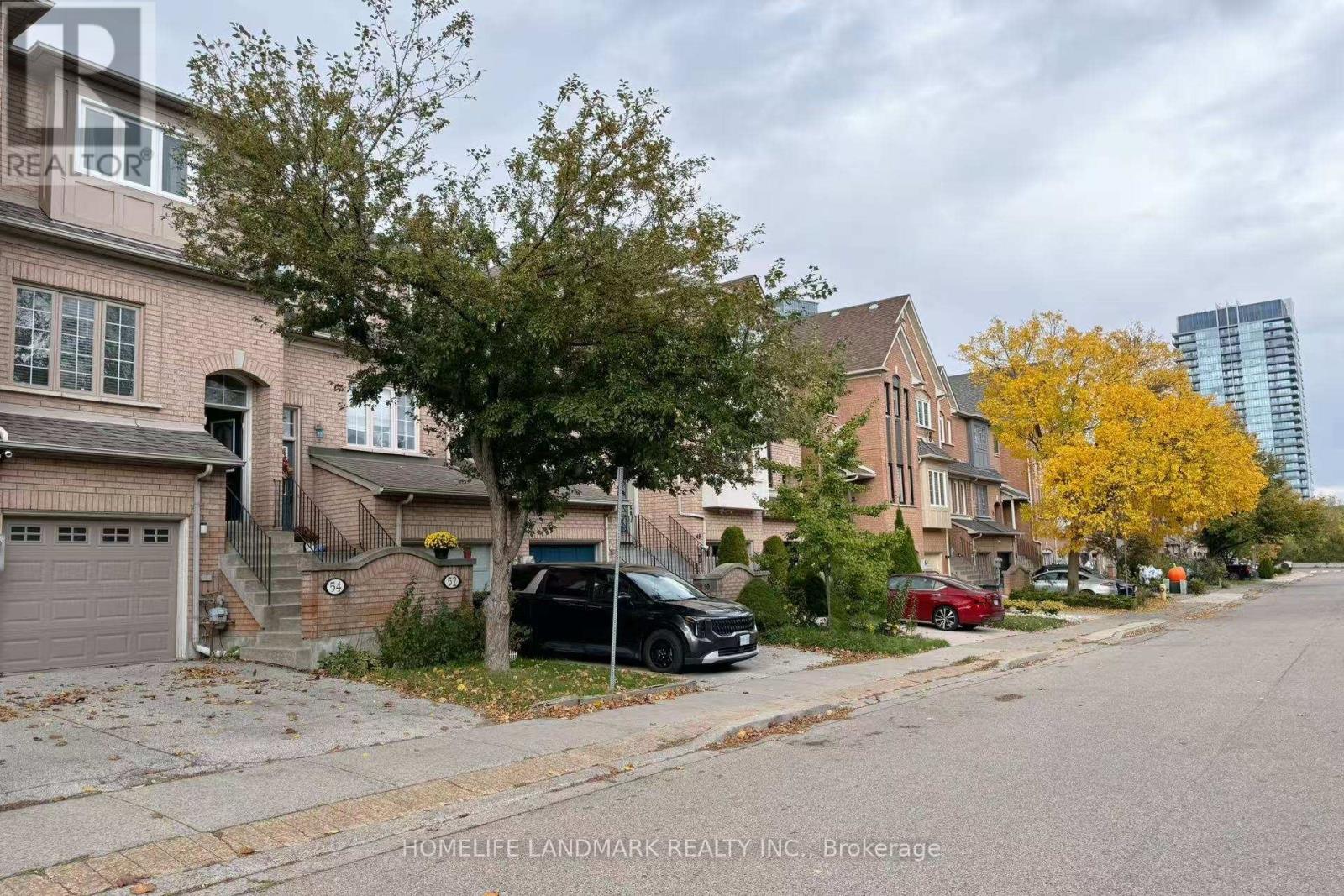 54 Bluewater Court, Toronto, Ontario  M8V 4A9 - Photo 3 - W12481005