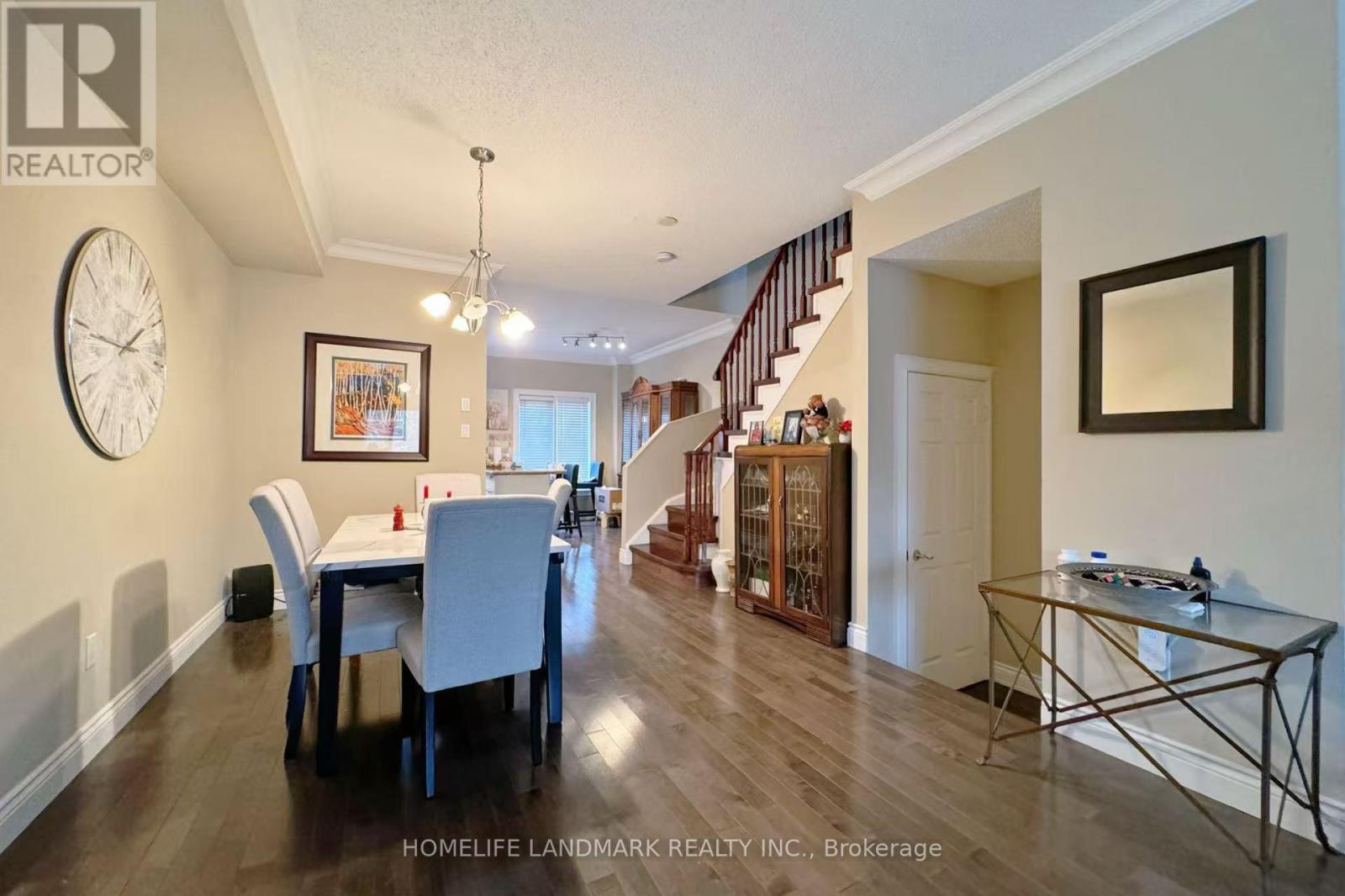 54 Bluewater Court, Toronto, Ontario  M8V 4A9 - Photo 7 - W12481005