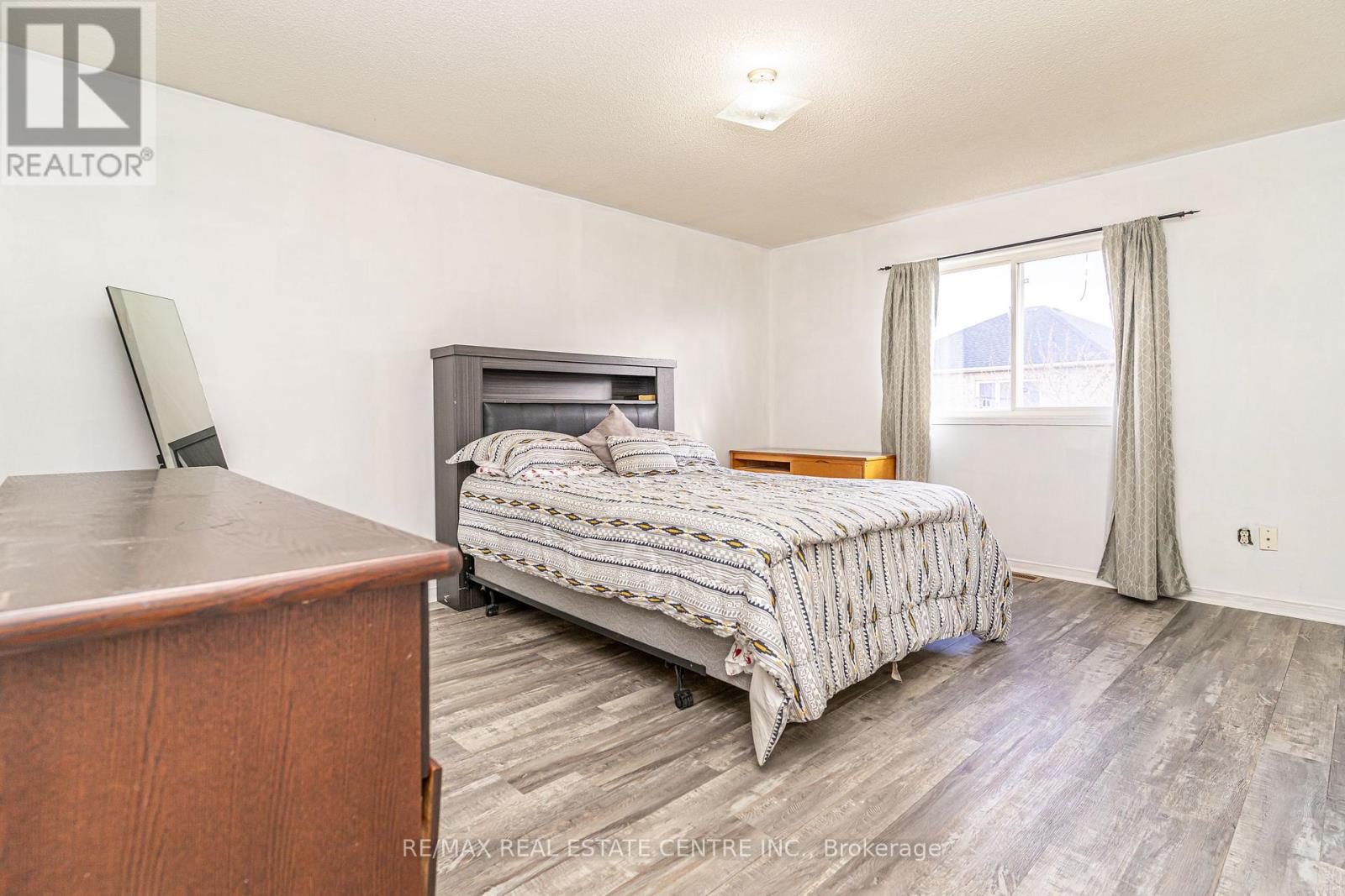 43 Trumpet Valley Boulevard, Brampton, Ontario  L7A 2Z8 - Photo 19 - W12481014