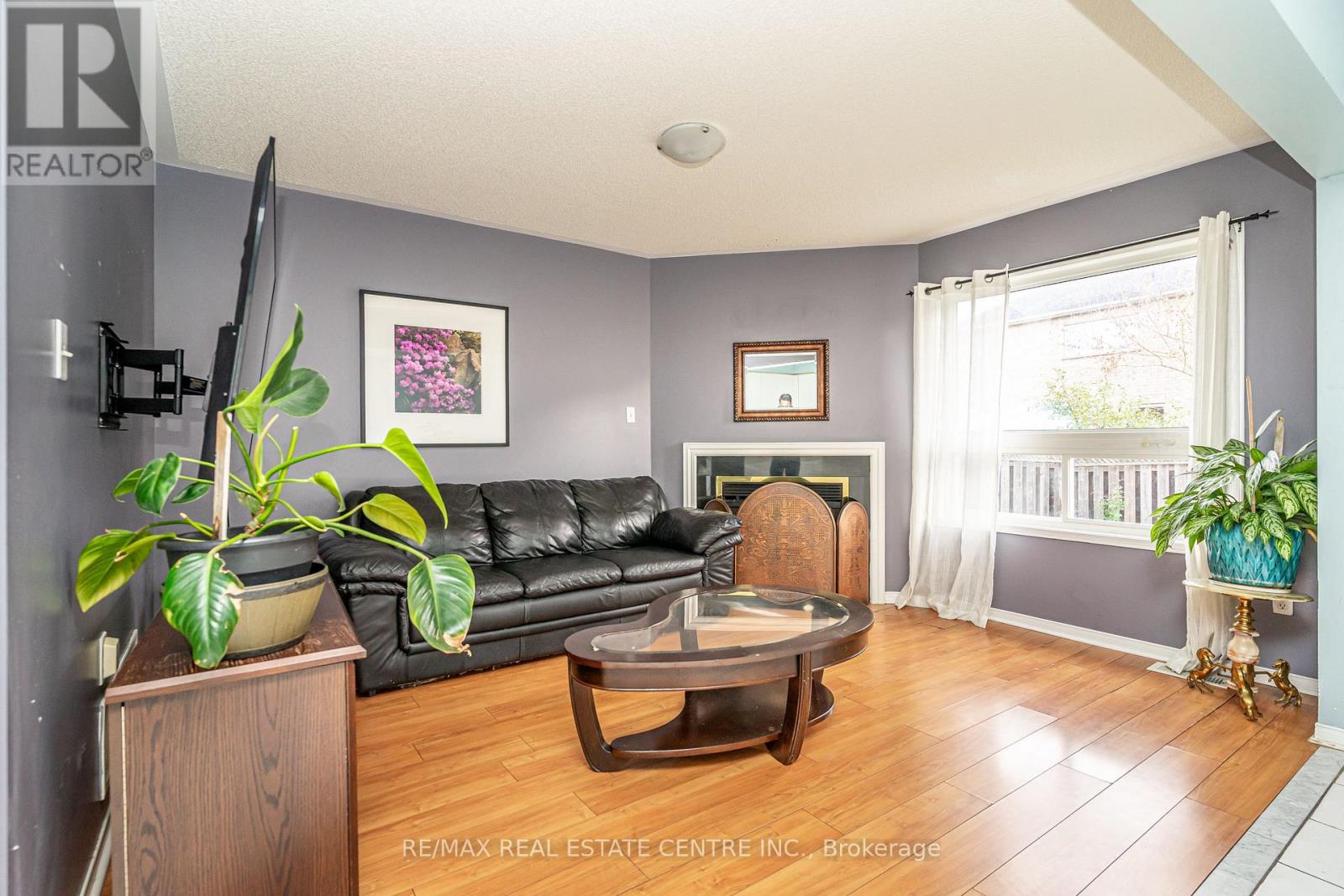 43 Trumpet Valley Boulevard, Brampton, Ontario  L7A 2Z8 - Photo 9 - W12481014
