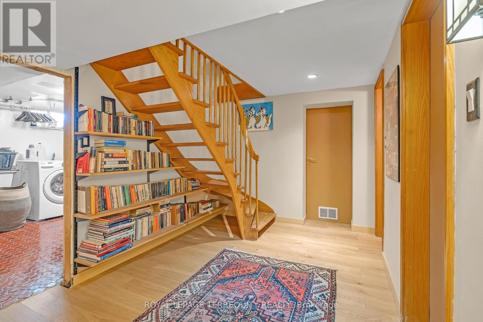 61 Parkchester Road, Toronto, Ontario  M6M 2S1 - Photo 24 - W12481019