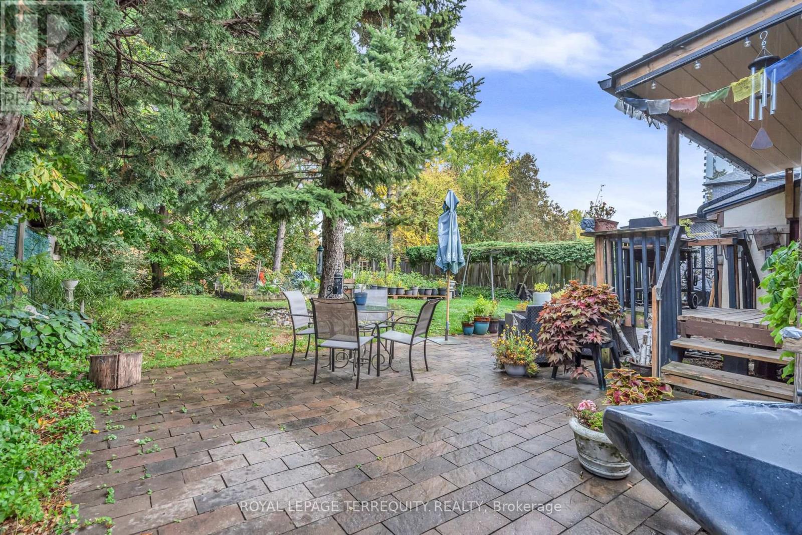 61 Parkchester Road, Toronto, Ontario  M6M 2S1 - Photo 30 - W12481019