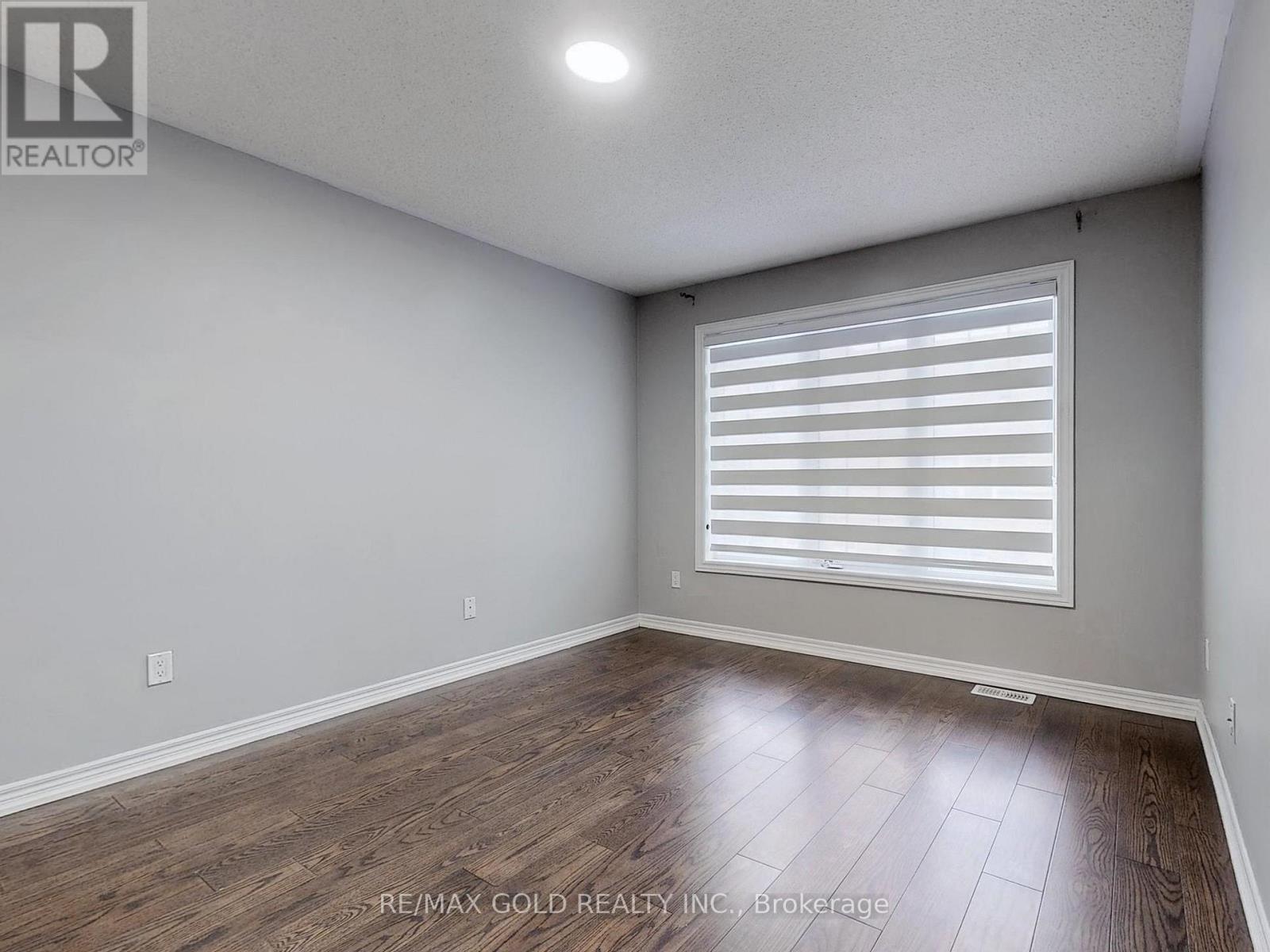 53 Muzzo Drive, Brampton, Ontario  L6R 3W9 - Photo 22 - W12481031