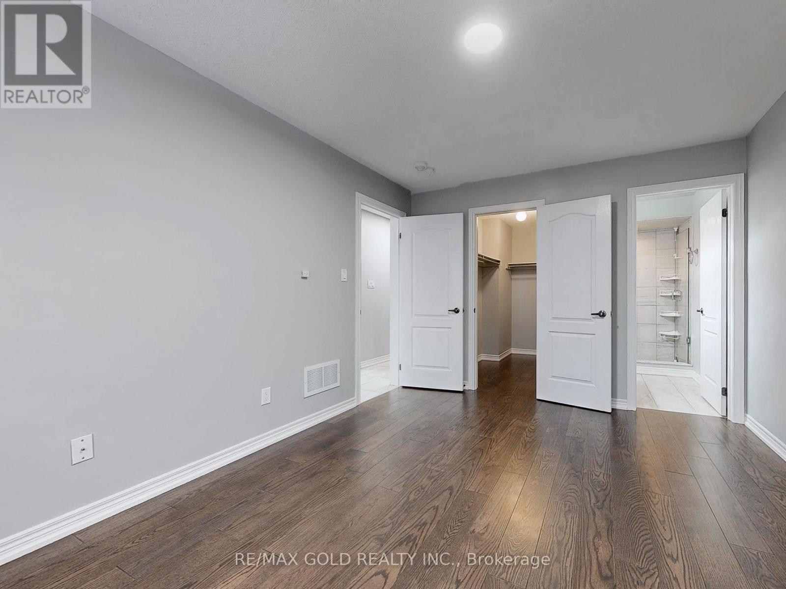 53 Muzzo Drive, Brampton, Ontario  L6R 3W9 - Photo 24 - W12481031