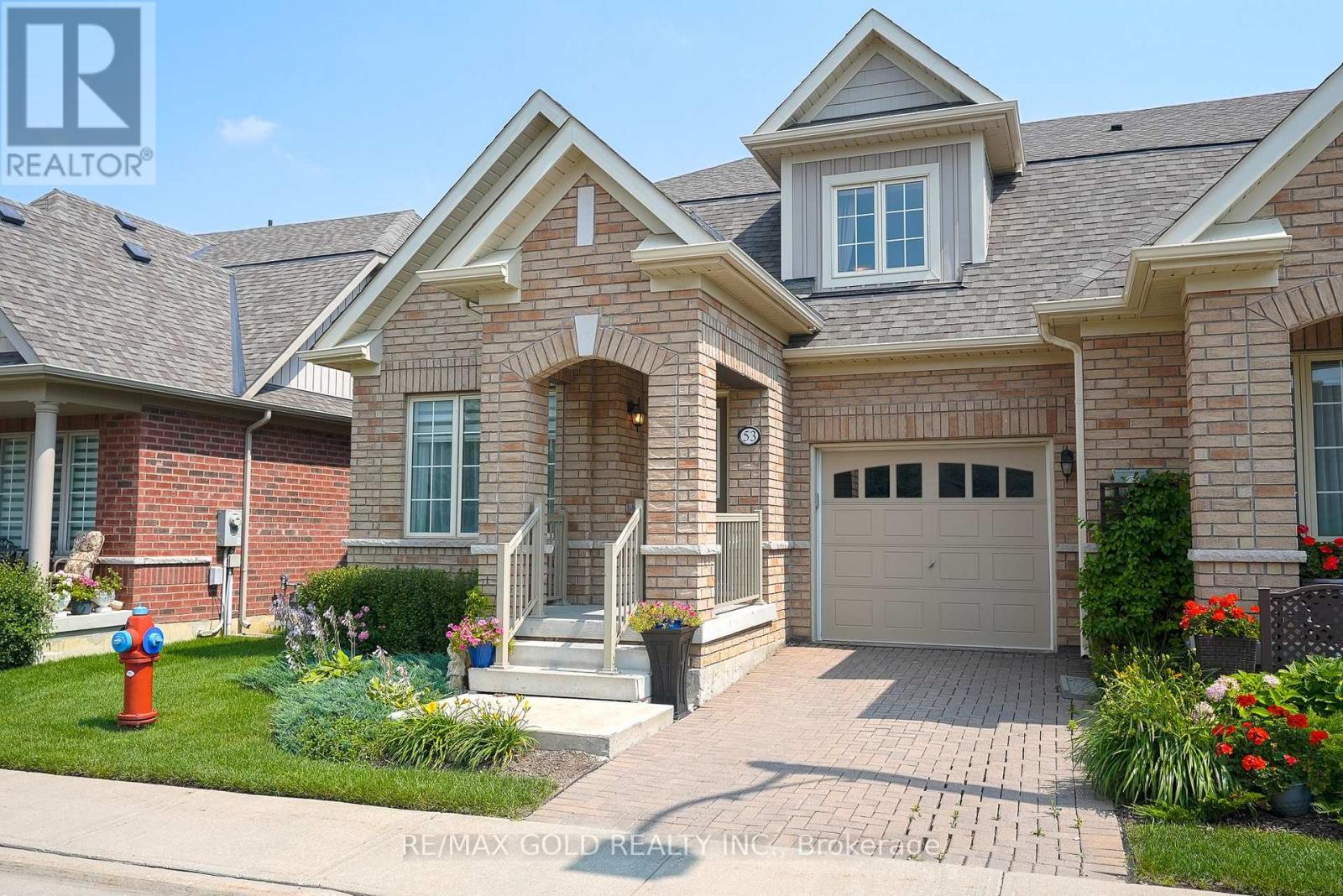53 Muzzo Drive, Brampton, Ontario  L6R 3W9 - Photo 3 - W12481031