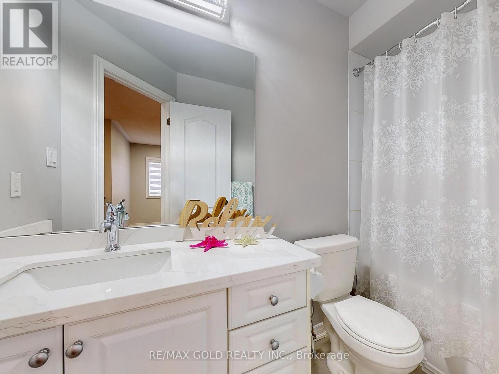 53 Muzzo Drive, Brampton, Ontario  L6R 3W9 - Photo 32 - W12481031