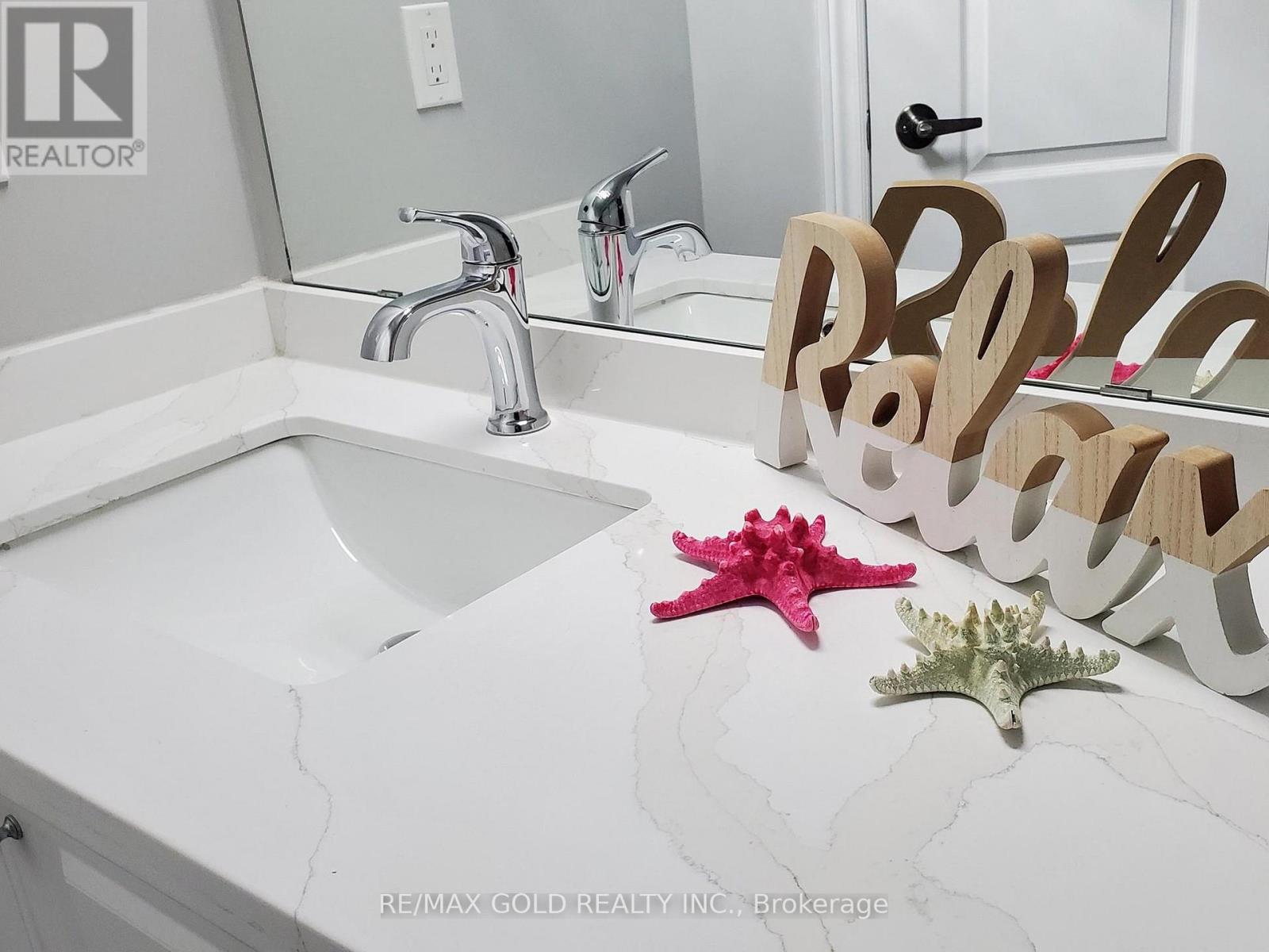 53 Muzzo Drive, Brampton, Ontario  L6R 3W9 - Photo 33 - W12481031