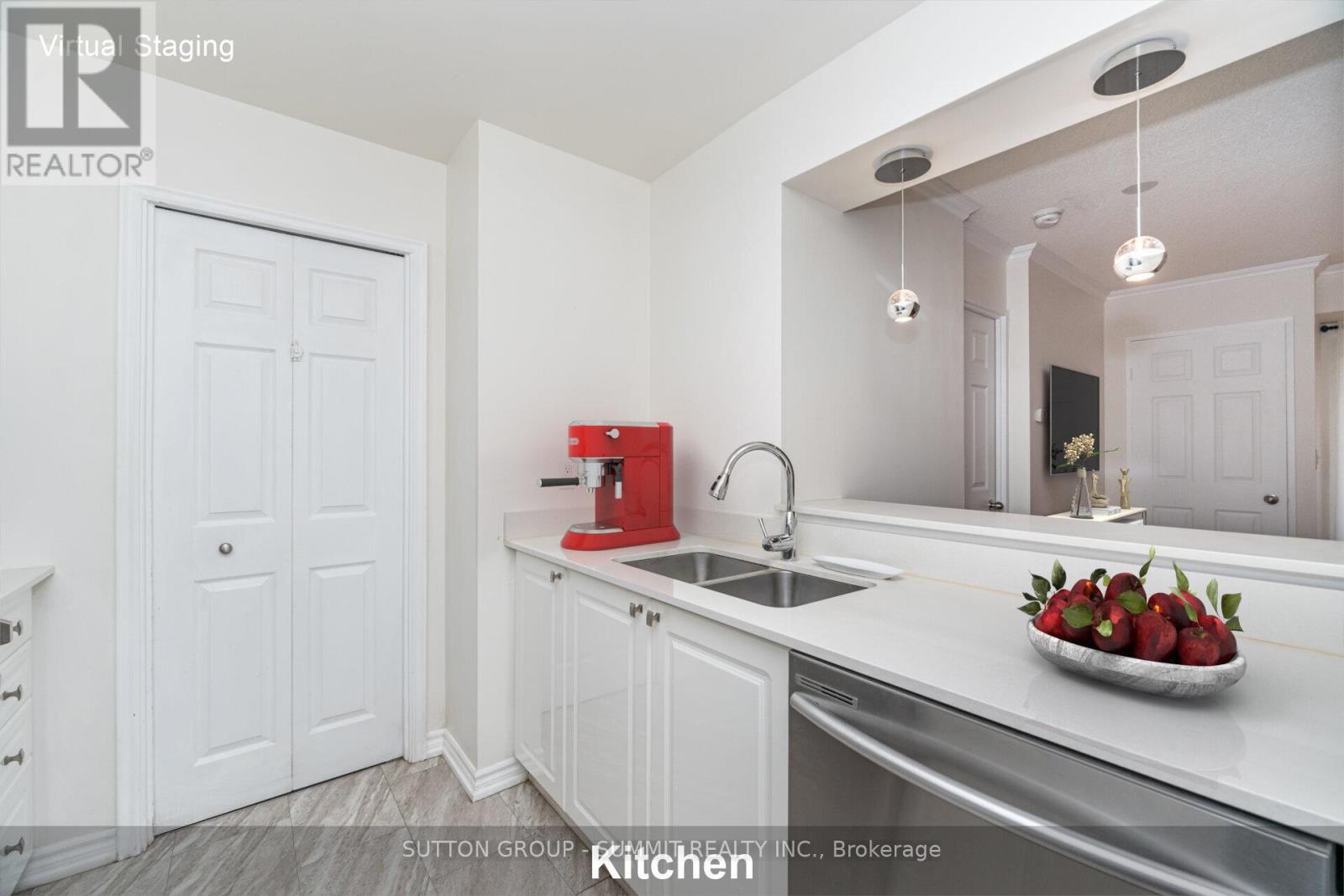 207 - 2300 Parkhaven Boulevard, Oakville, Ontario  L6H 6V9 - Photo 14 - W12481035