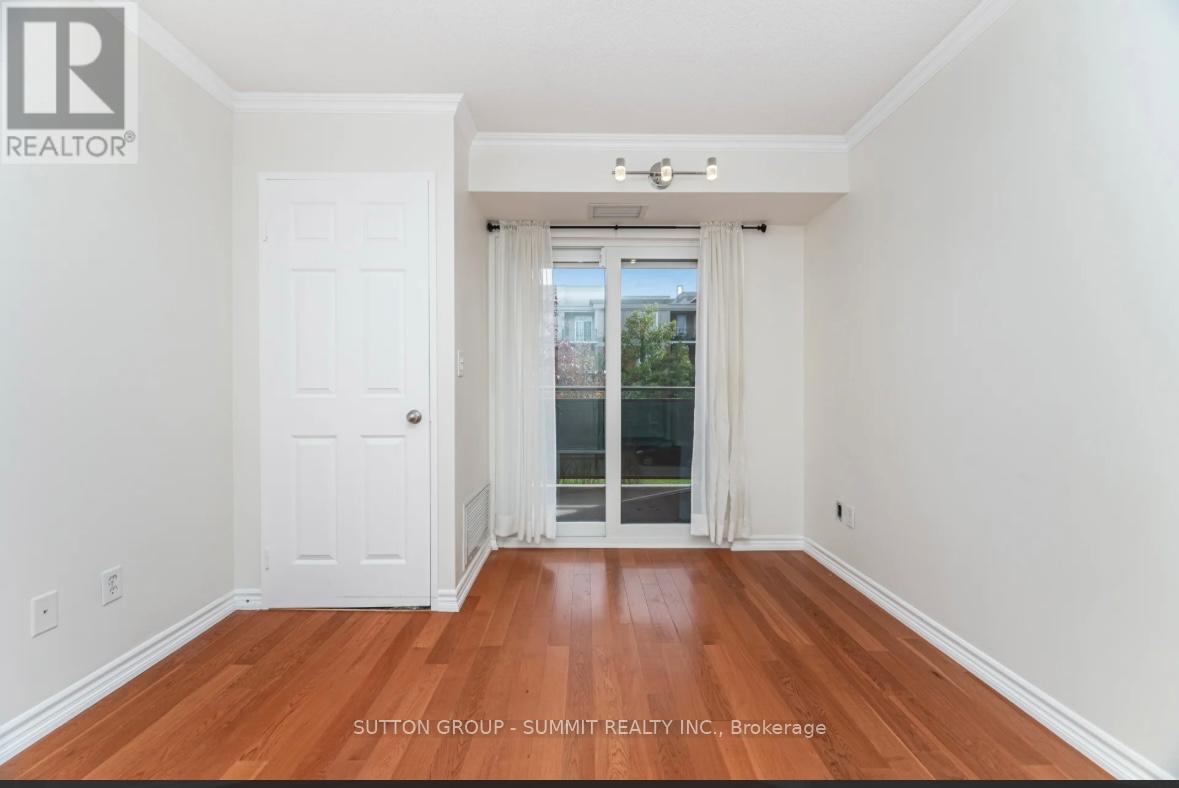 207 - 2300 Parkhaven Boulevard, Oakville, Ontario  L6H 6V9 - Photo 8 - W12481035