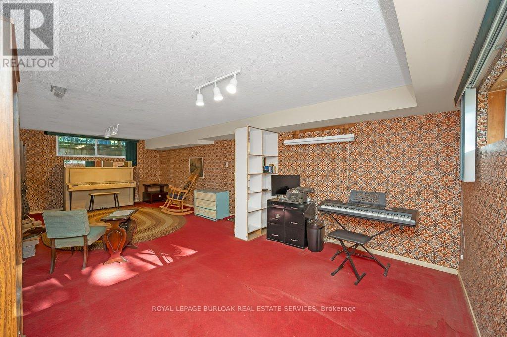 2063 Waters Edge Drive, Oakville, Ontario  L6L 1A3 - Photo 26 - W12481050