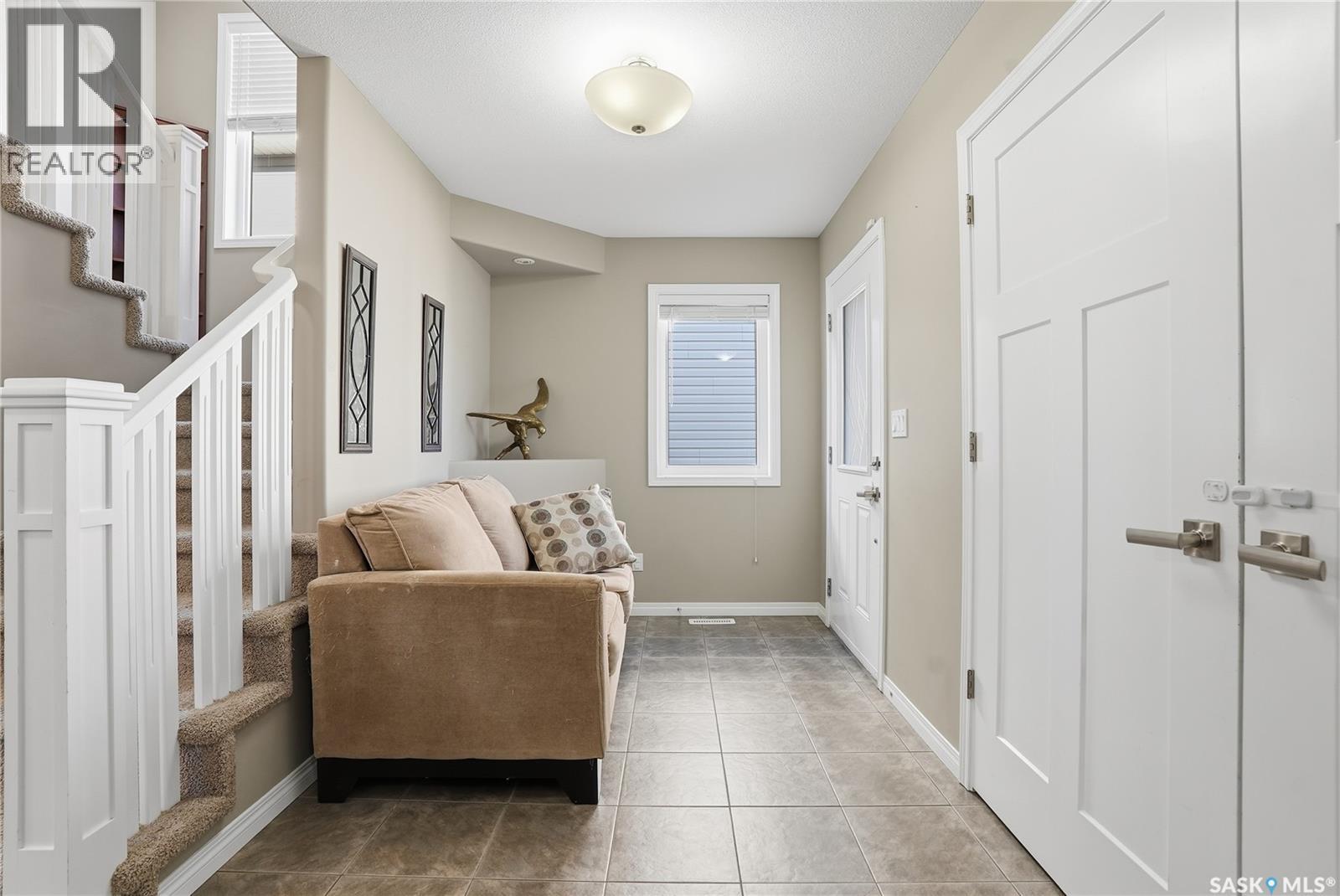 115 Childers Crescent, Saskatoon, Saskatchewan  S7L 3G4 - Photo 3 - SK021676