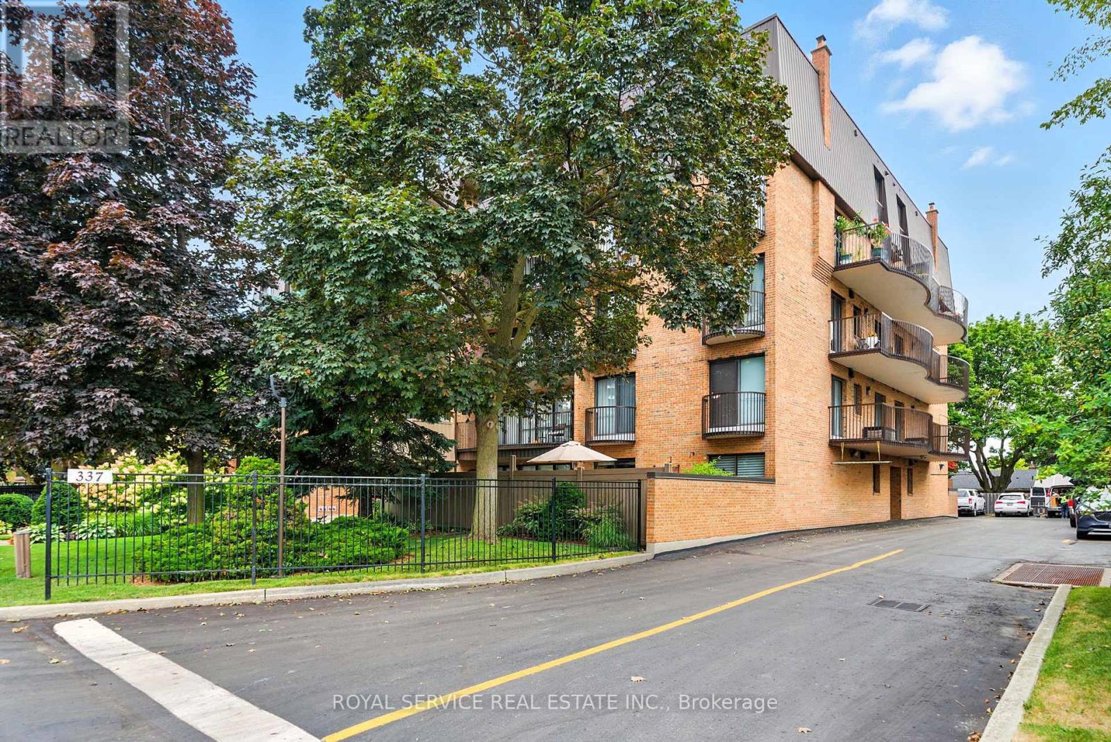 101 - 337 Simcoe Street N, Oshawa, Ontario  L1G 4T2 - Photo 4 - E12481099