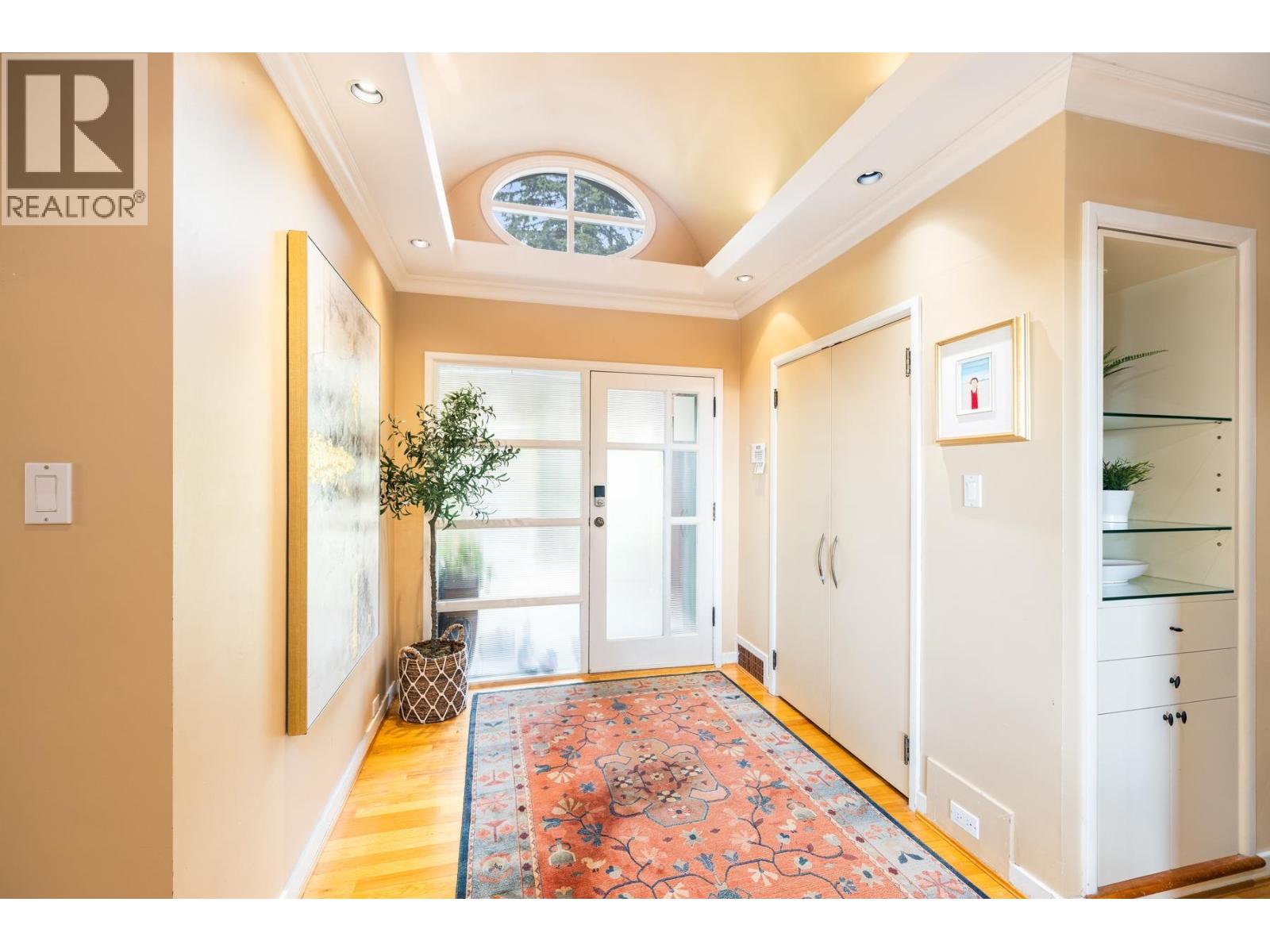 1090 W Keith Road, North Vancouver, British Columbia  V7P 1Y5 - Photo 4 - R3061728