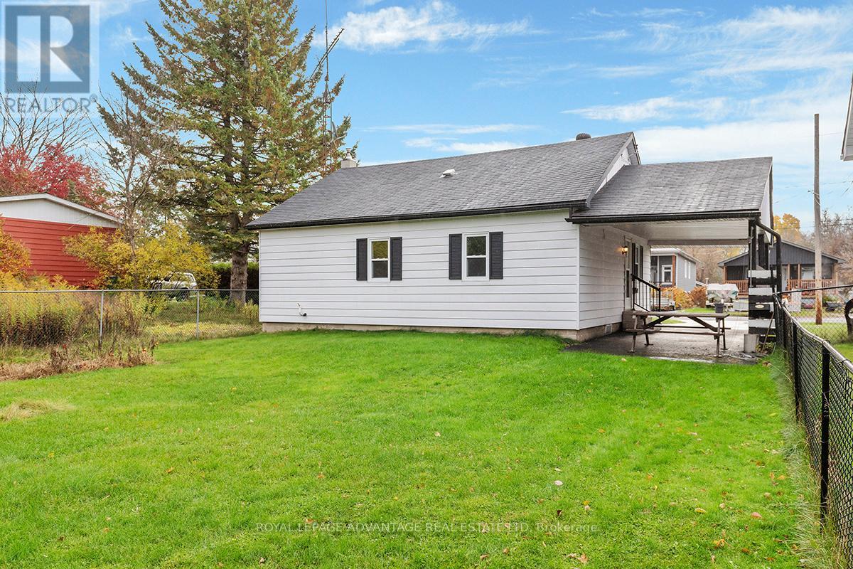 25 Brock Street N, Perth, Ontario  K7H 1Y9 - Photo 3 - X12481070