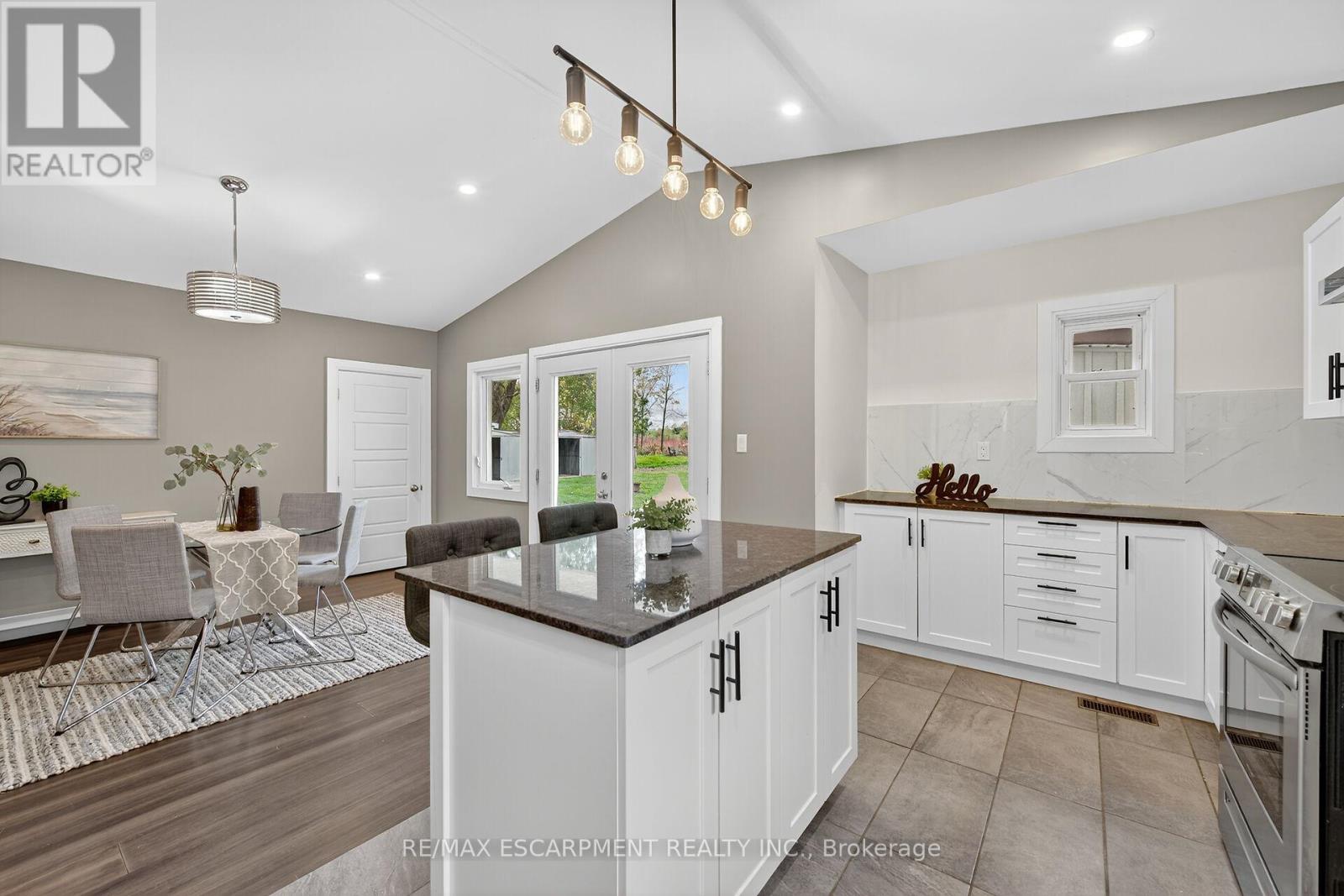 436 West Street, Haldimand, Ontario  N1A 2V3 - Photo 8 - X12481029