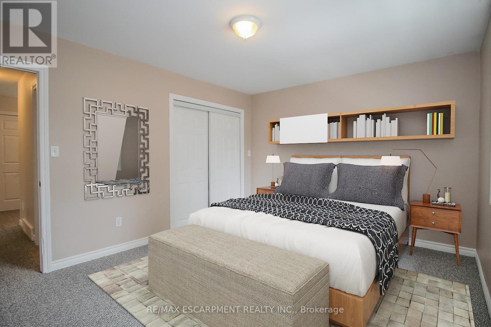 27b Walnut Street, St. Catharines, Ontario  L2T 1H6 - Photo 28 - X12481040
