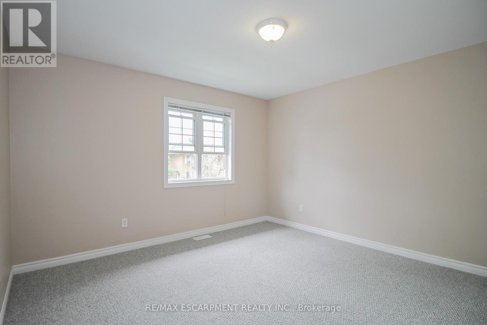 27b Walnut Street, St. Catharines, Ontario  L2T 1H6 - Photo 31 - X12481040