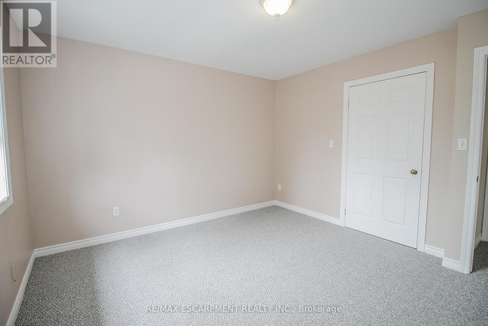 27b Walnut Street, St. Catharines, Ontario  L2T 1H6 - Photo 33 - X12481040