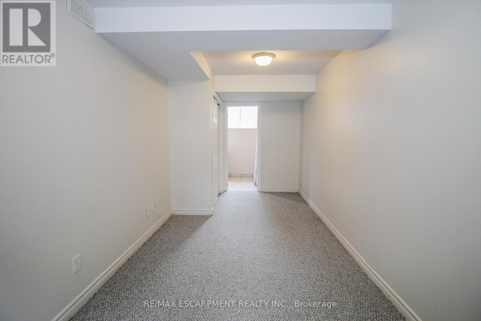 27b Walnut Street, St. Catharines, Ontario  L2T 1H6 - Photo 41 - X12481040