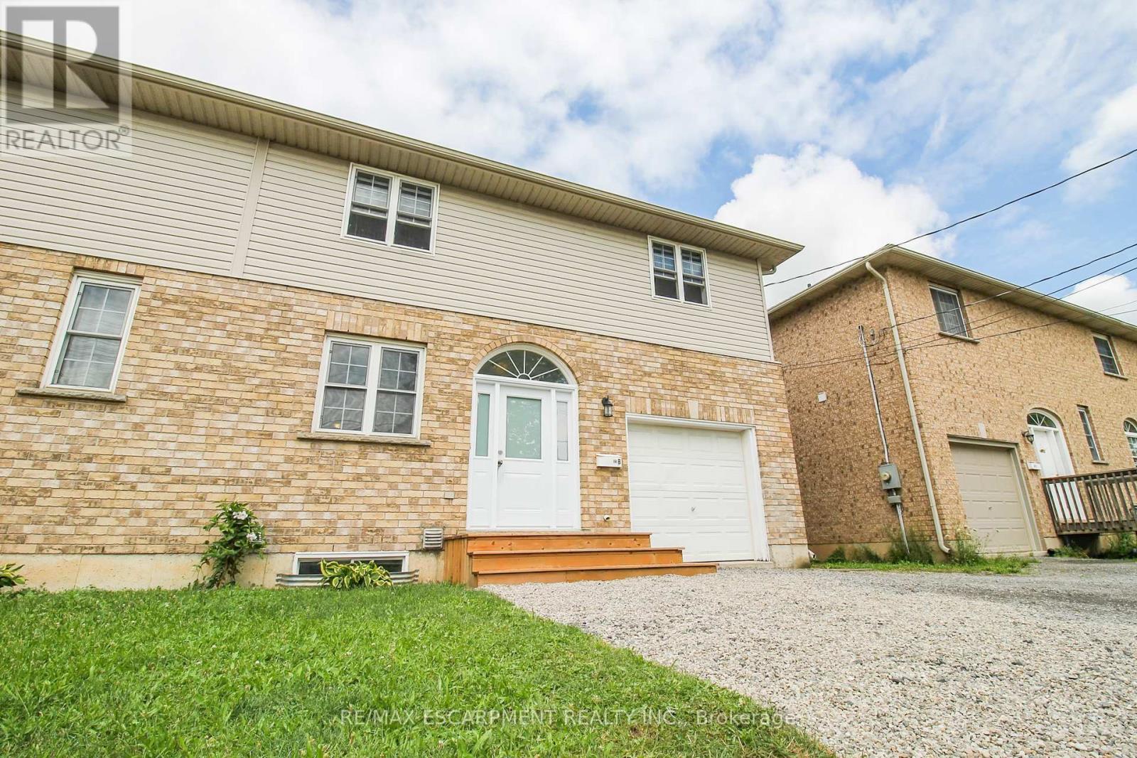 27b Walnut Street, St. Catharines, Ontario  L2T 1H6 - Photo 9 - X12481040
