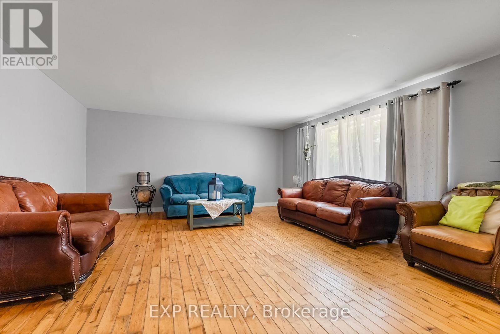 91 Hillcrest Avenue, Killaloe, Ontario  K0J 2N0 - Photo 8 - X12481121