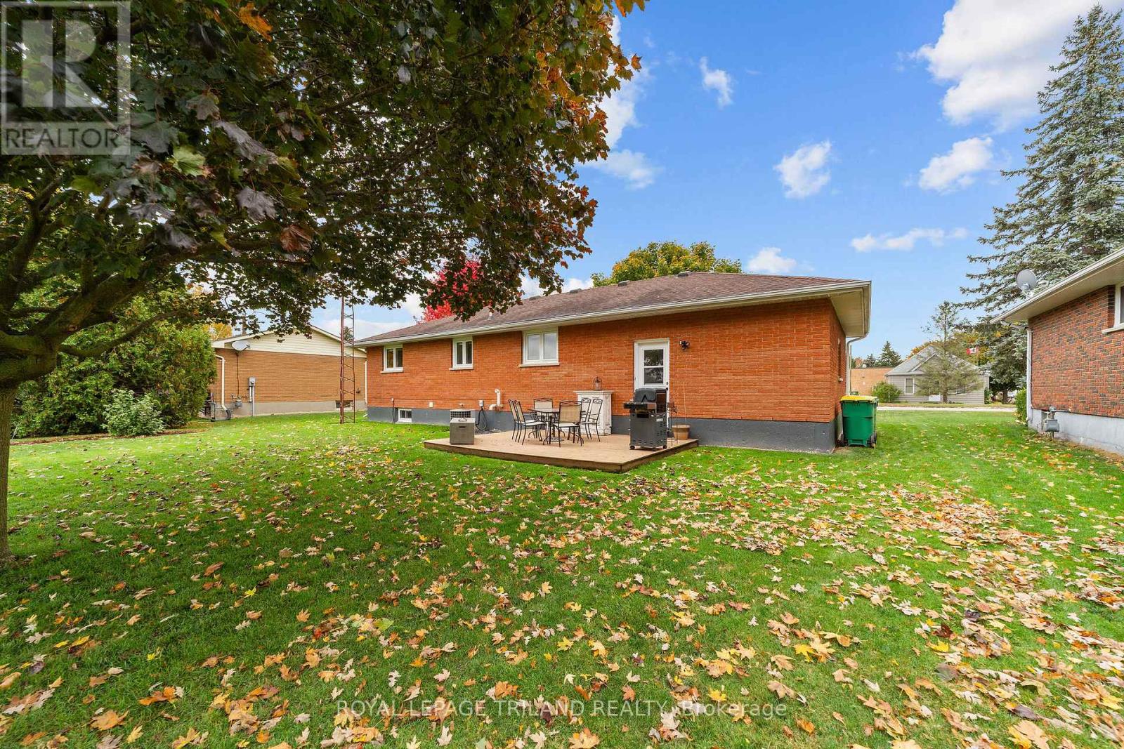 202 Appin Road, Southwest Middlesex, Ontario  N0L 1M0 - Photo 28 - X12481159