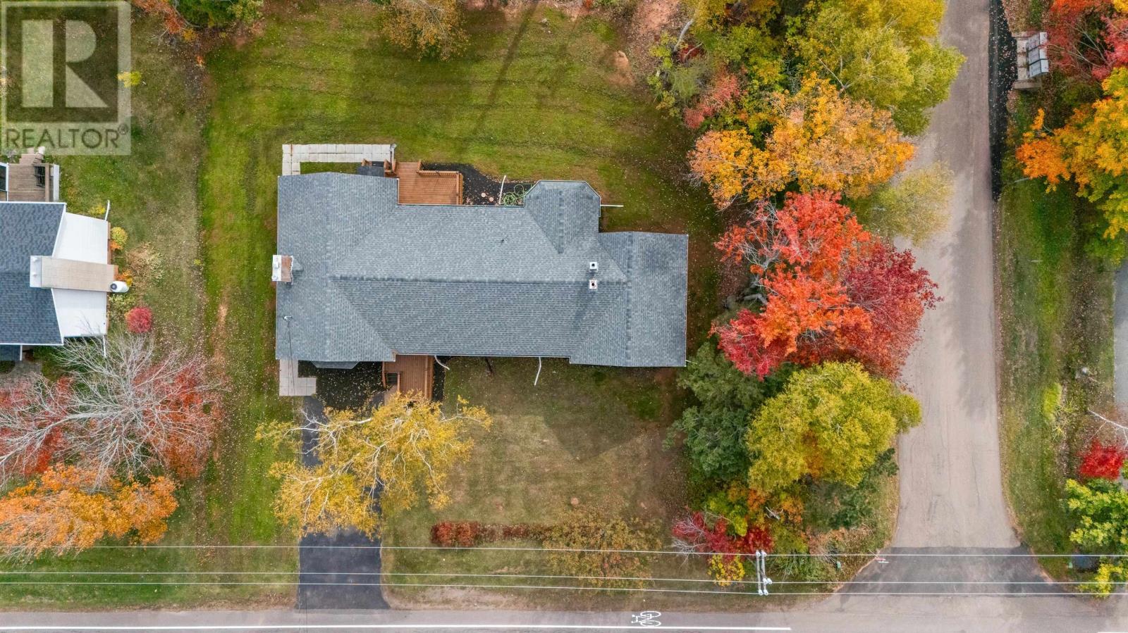 24 Oak Drive, Charlottetown, Prince Edward Island  C1A 6T5 - Photo 2 - 202526581